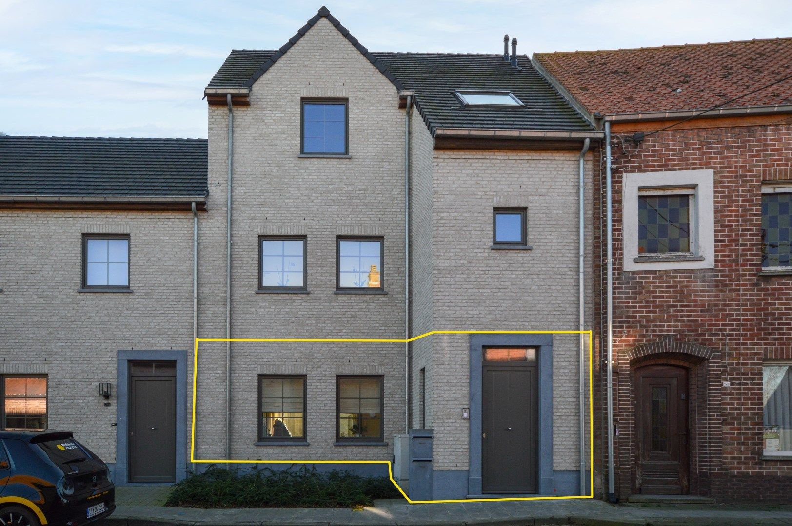 Nieuwbouwappartement met tuin in volledig aangelegd woonerf te Ettelgem foto 2
