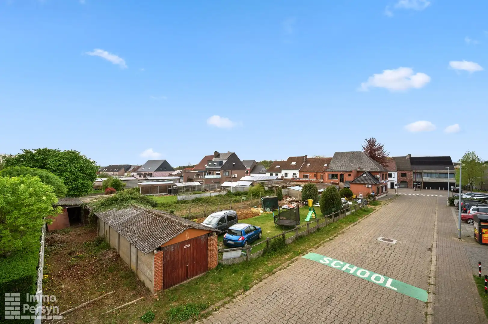 Te renoveren woning met zuidtuin en achteringang met garages foto 25