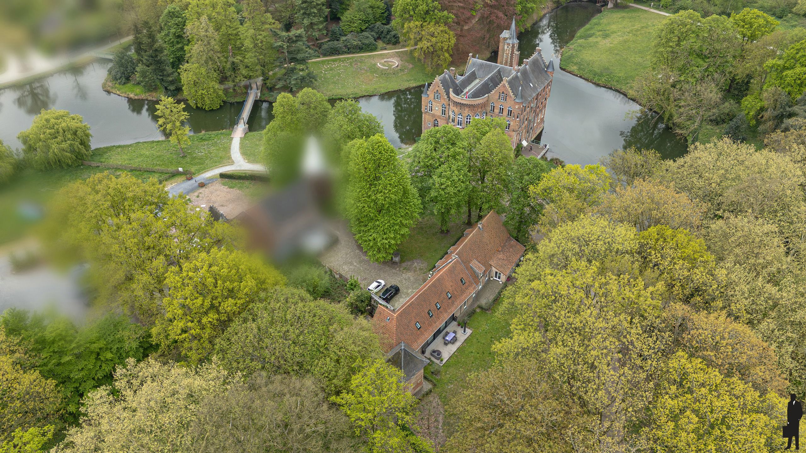 Uitzonderlijk kasteelhoeve in het park van Kasteel Wissekerke. foto 67
