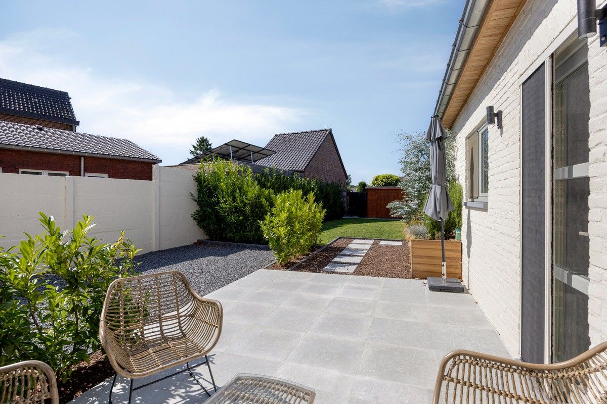 Instapklare, smaakvol gerenoveerde woning op een steenworp van het centrum van Lanaken. foto 33