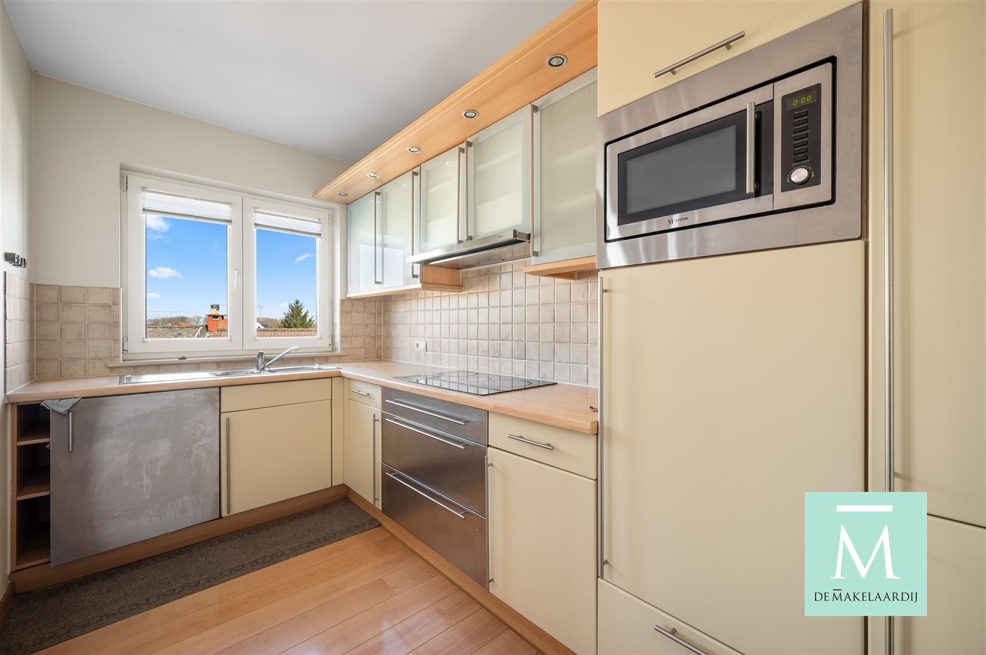 Comfortabel appartement in centrum Waarloos foto 6