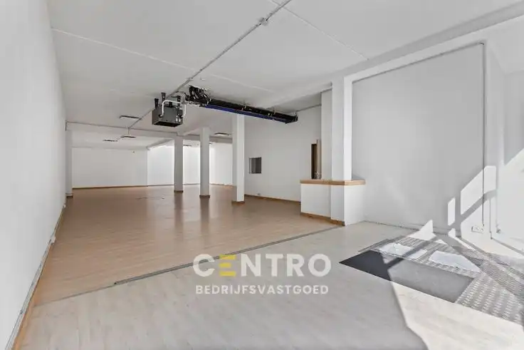 Commercïele HANDELSRUIMTE op toplocatie in het CENTRUM van Blankenberge foto 3