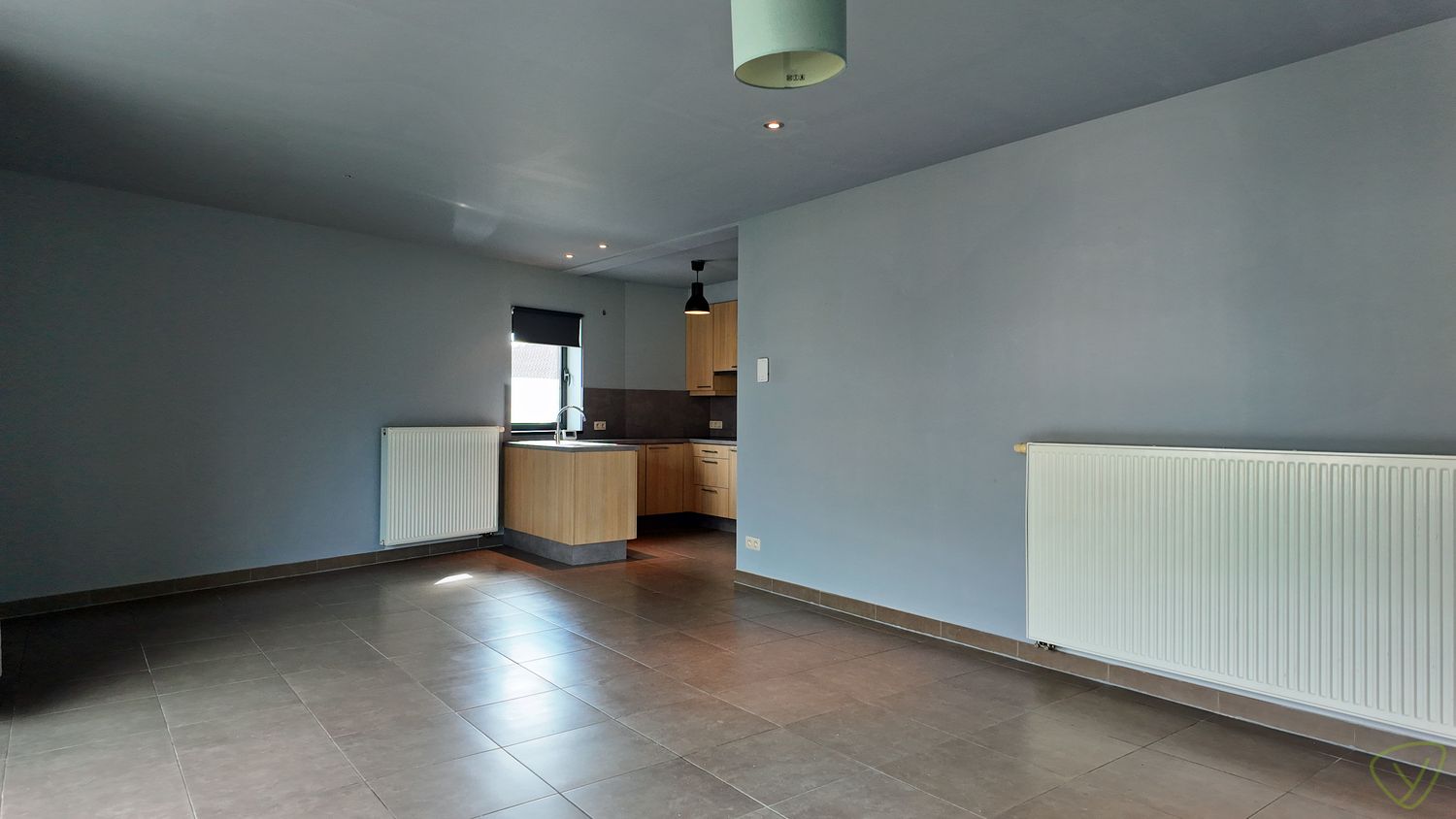 Ruim appartement gelegen in het centrum van Eeklo! foto 3