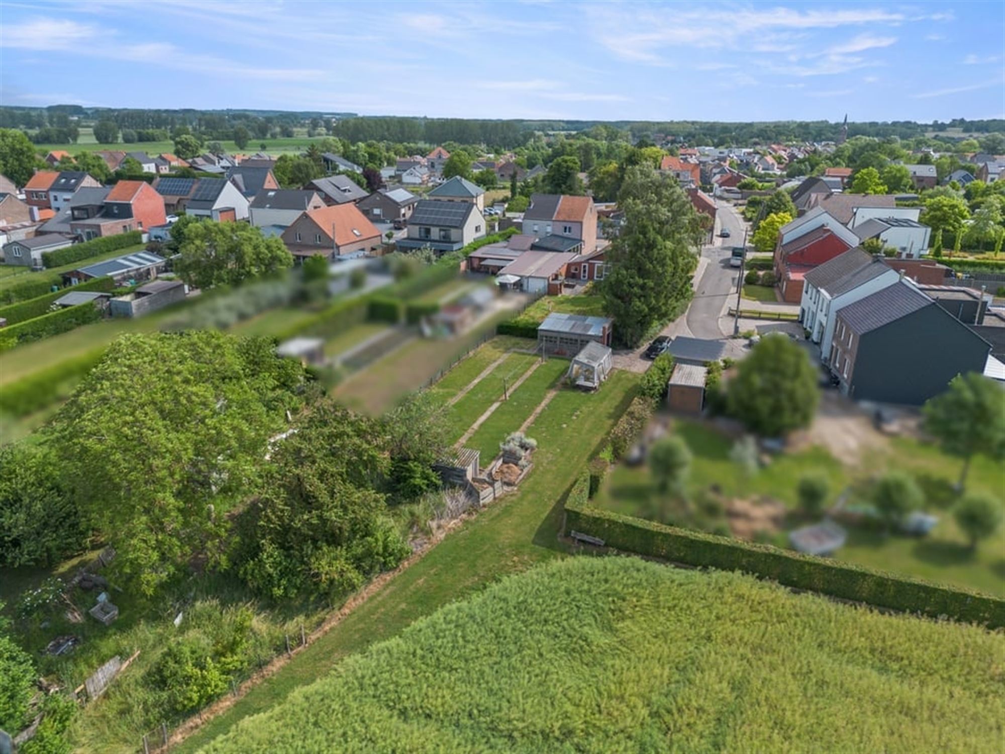 OP TE FRISSEN GELIJKVLOERSE GEZINSWONING OP EEN KNAP PERCEEL VAN 14A29CA IN WOMMERSOM foto 34