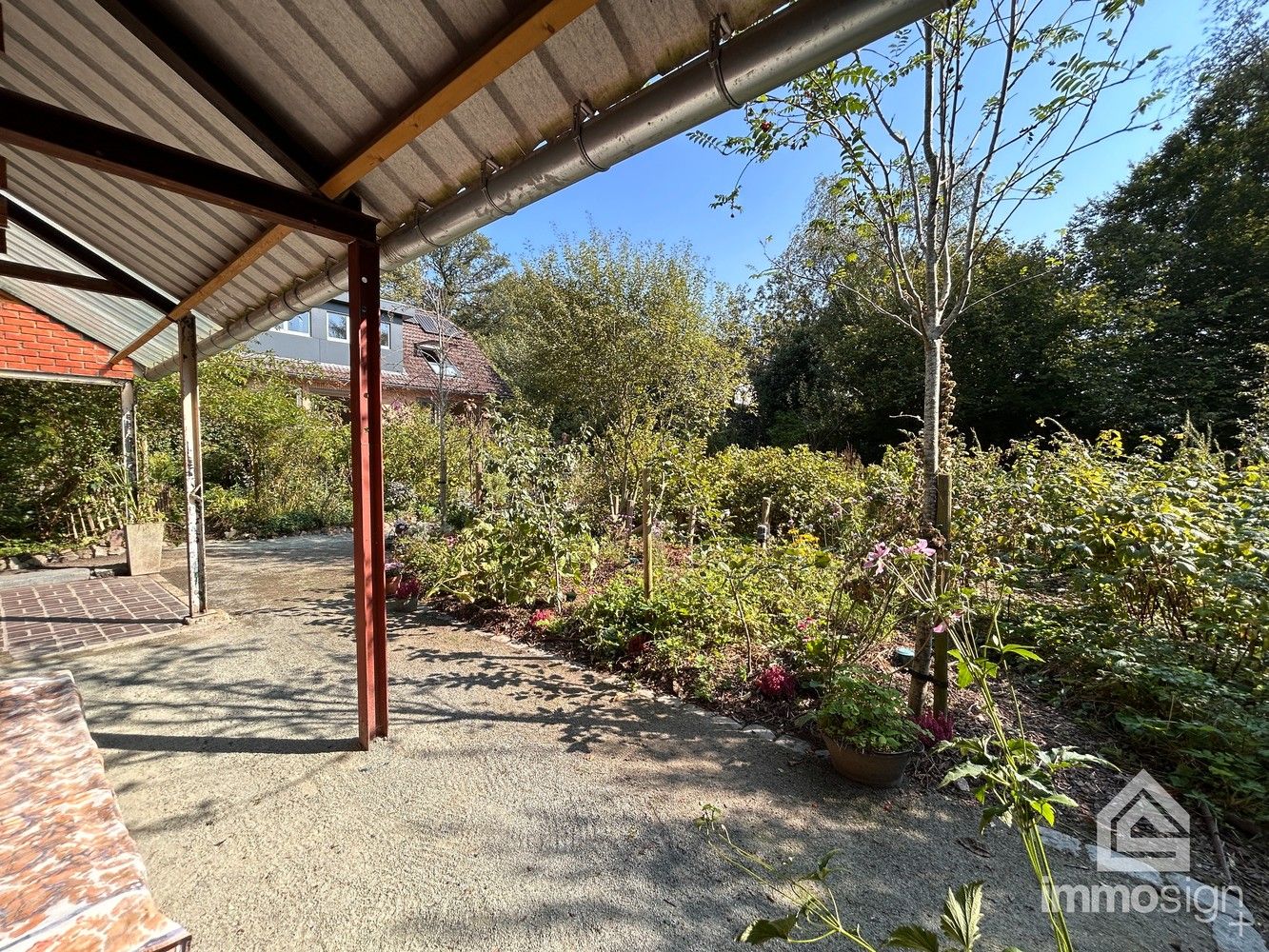 In het groen verscholen, vrijstaand landhuis met prachtige natuurtuin op 2100m² foto 48