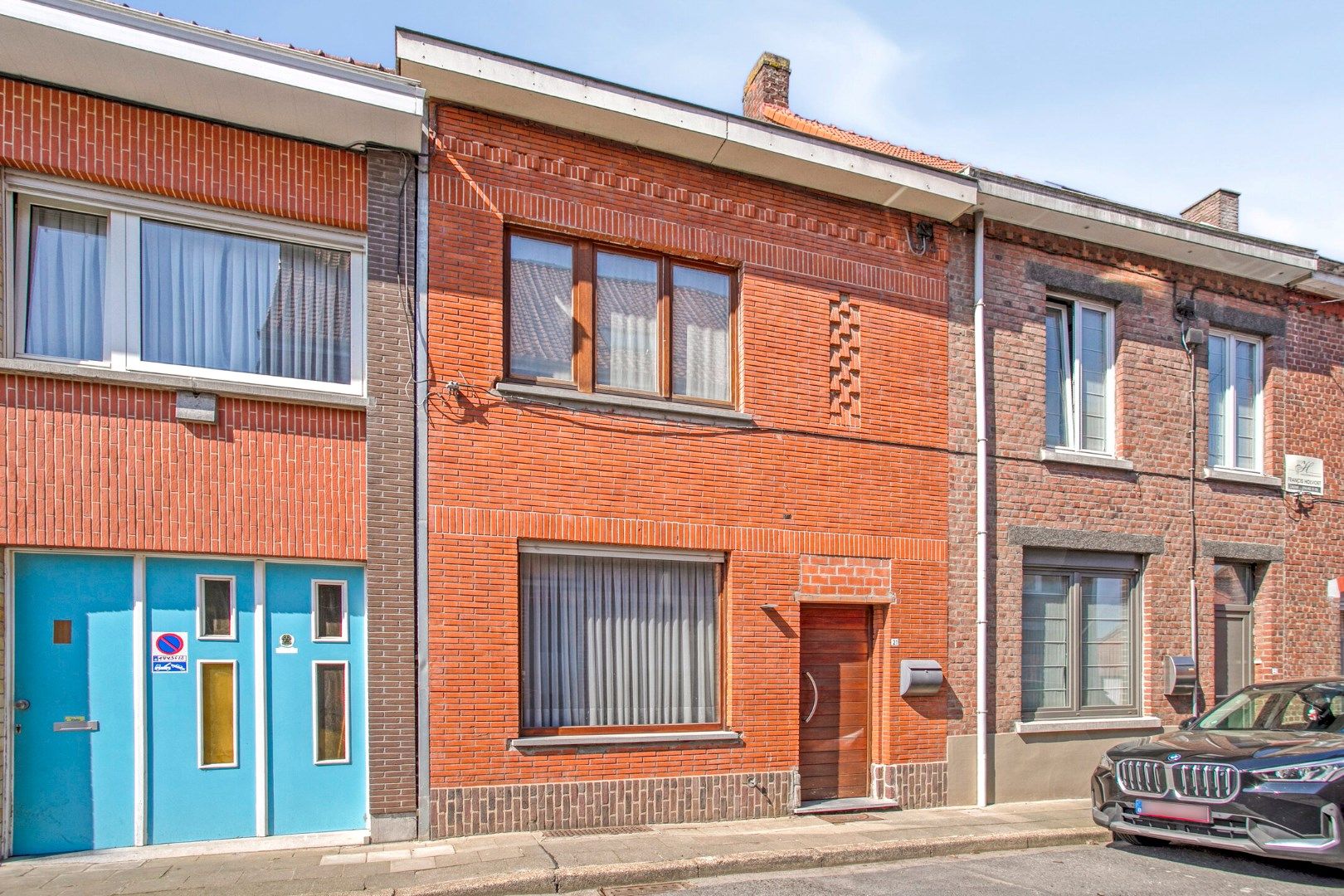Ruime woning met 3 slaapkamers, bureau en tuin! foto 2