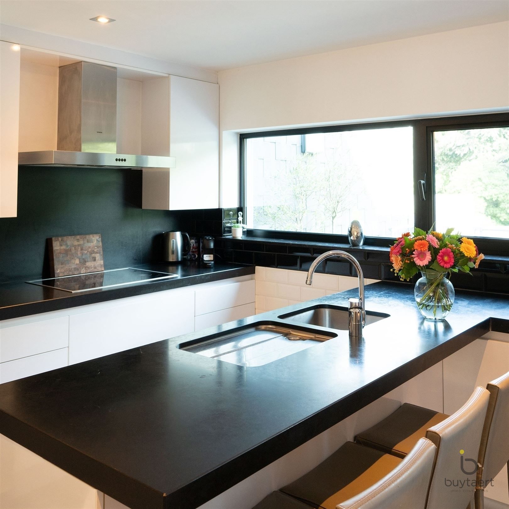 Véél ruimte, terras én tuin: lichtrijk 3 slaapkamer - triplex appartement in hartje Schilde! foto 18