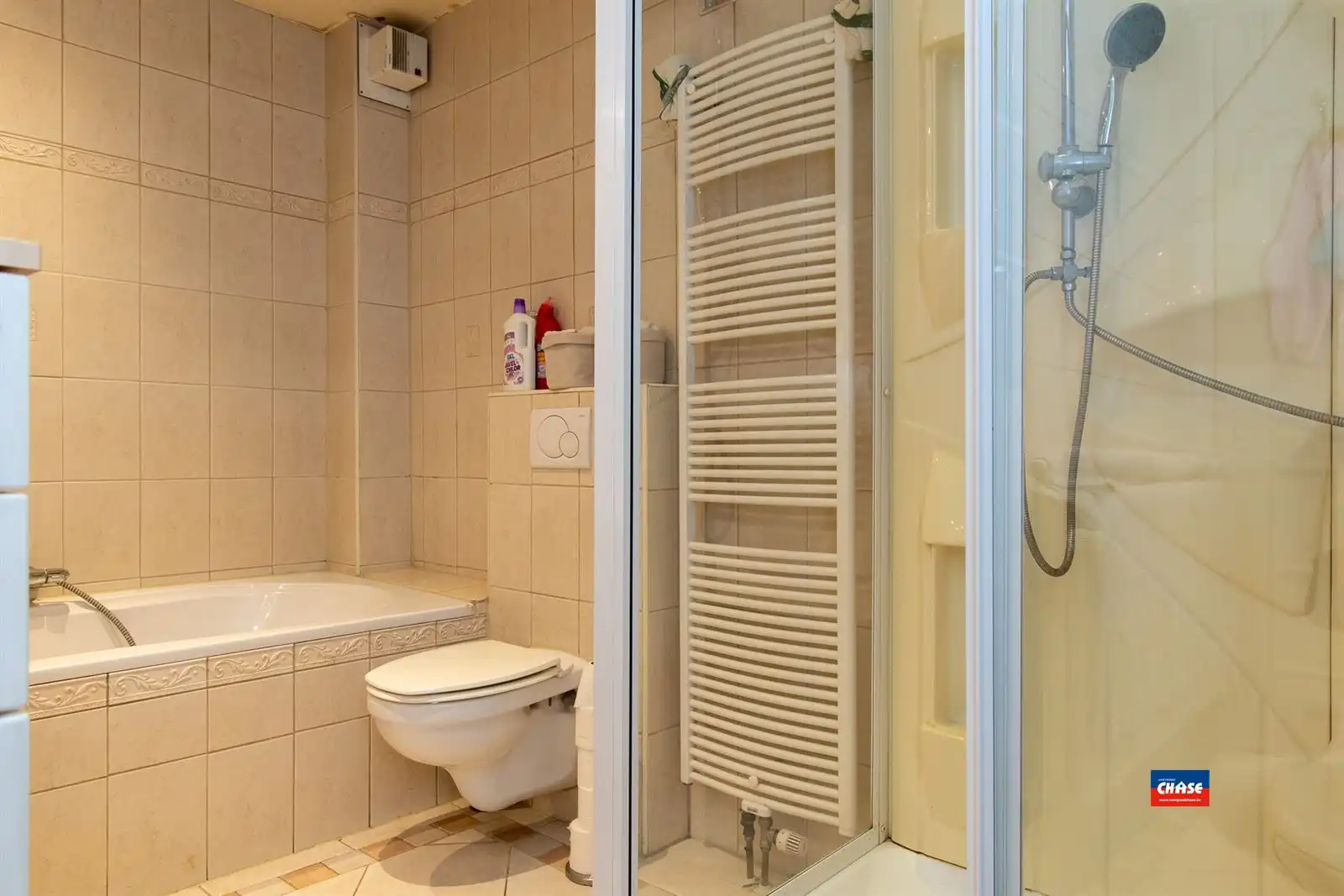 Gelijkvloersappartement met drie slaapkamers en terras foto 10