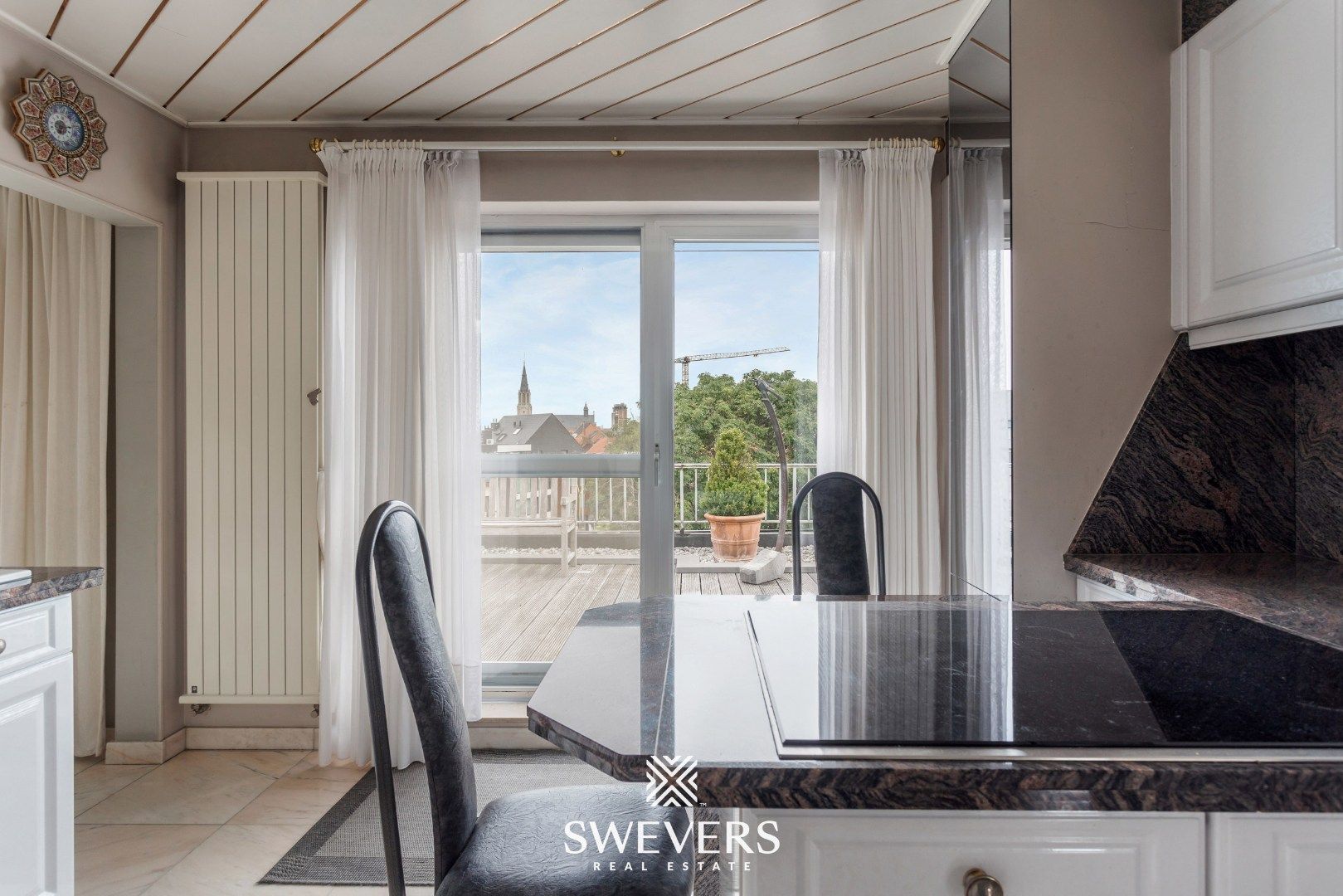 Penthouse met twee riante terrassen in het hart van Sint-Truiden foto 10