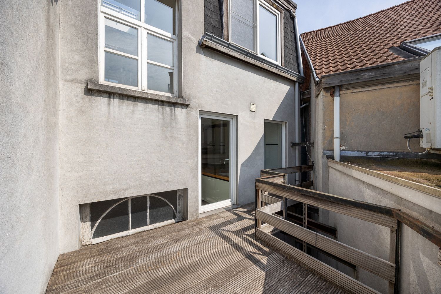 Te renoveren burgerwoning met ruime garage te Antwerpen-centrum foto 10