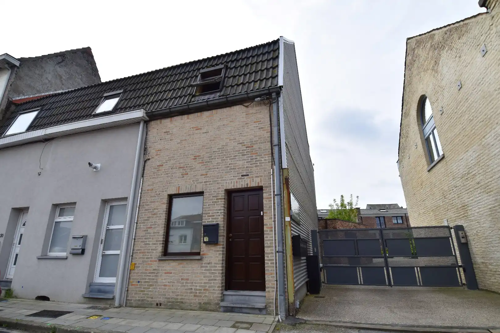 Hoofdfoto van de publicatie: Charmante stadswoning met 2 slaapkamers op toplocatie te koop in Kortrijk!