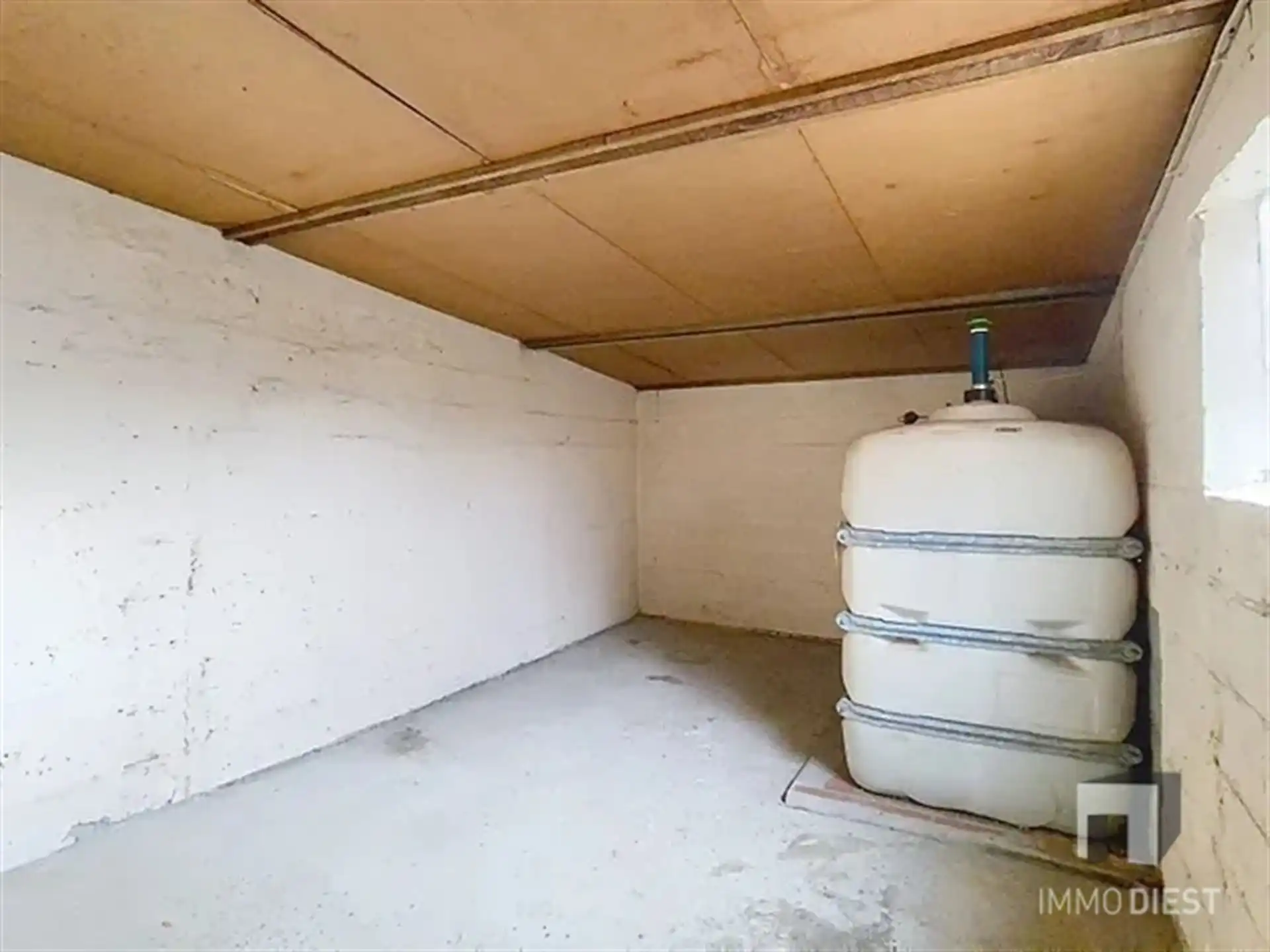 Stevige woning met 3 slpks en tuin + bouwgrond foto 25