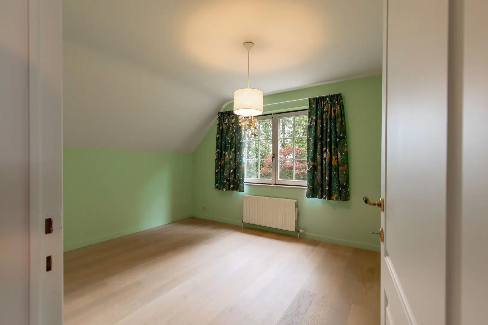 Woning met vier slaapkamers op de groene Heikantberg foto 16