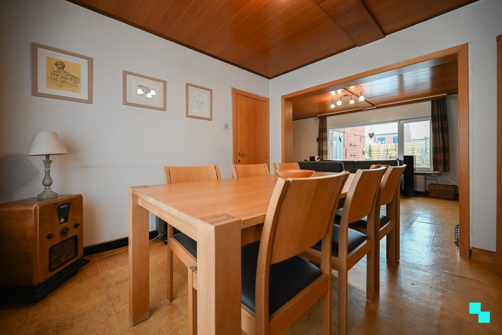 Verrassend ruime ééngezinswoning in Emelgem foto 4