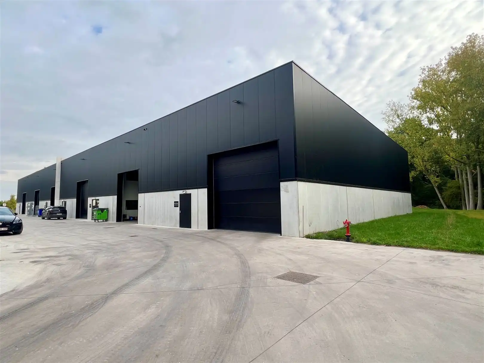 Nieuwbouw KMO units nabij Dendermonde foto {{pictureIndex}}