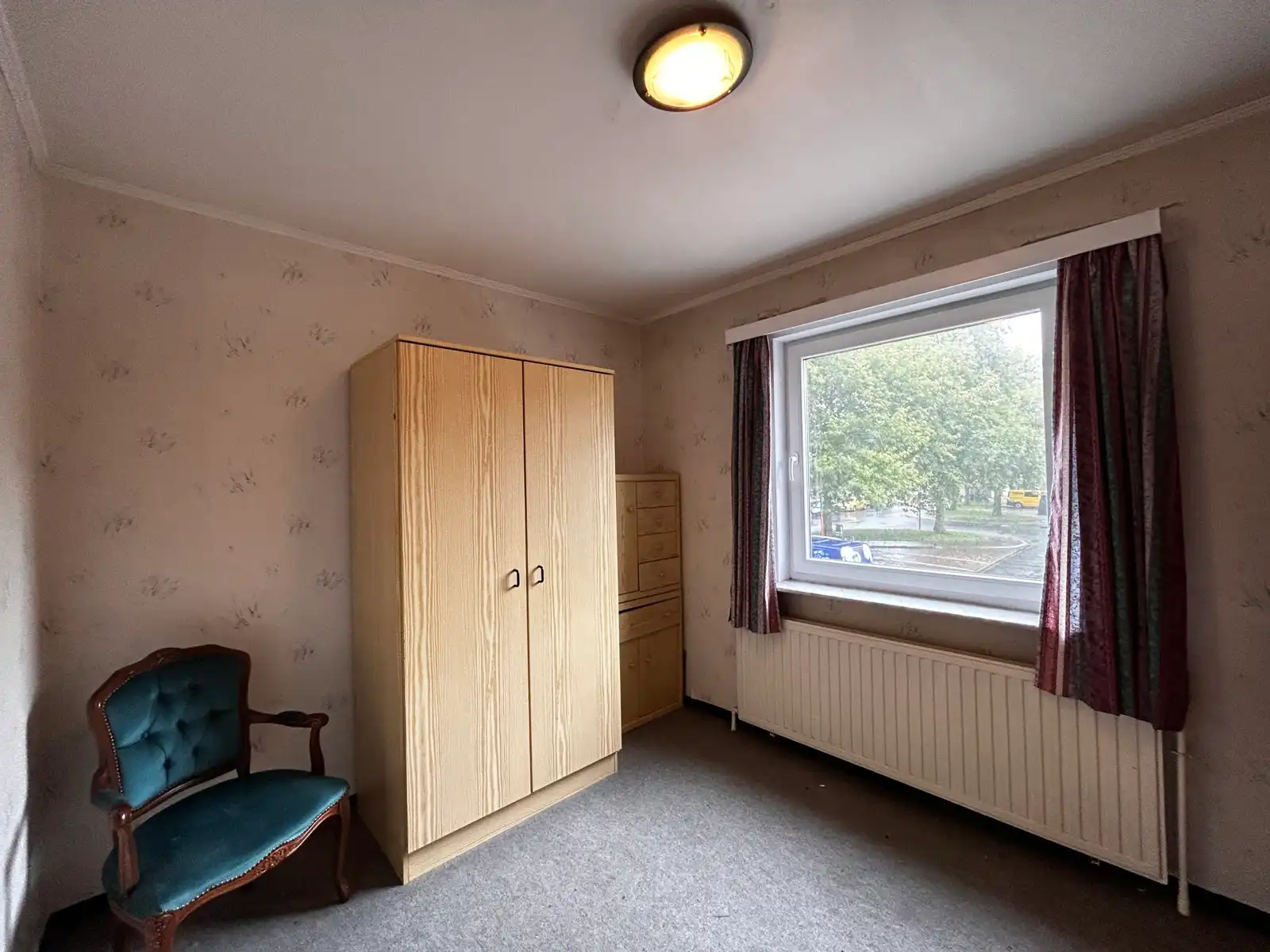 Ruime woning met 5 slpk, 2 badkamers, garage en ruime tuin foto 16