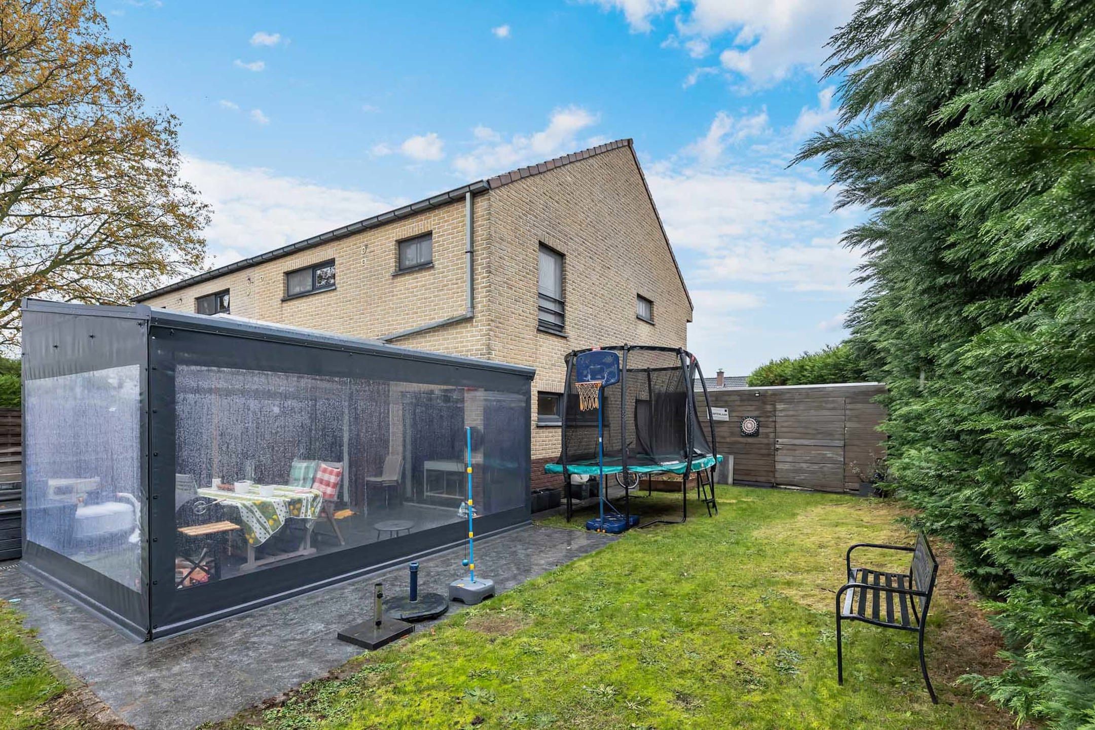 Ruime, instapklare HOB met 4 slpks, garage en tuin foto 24