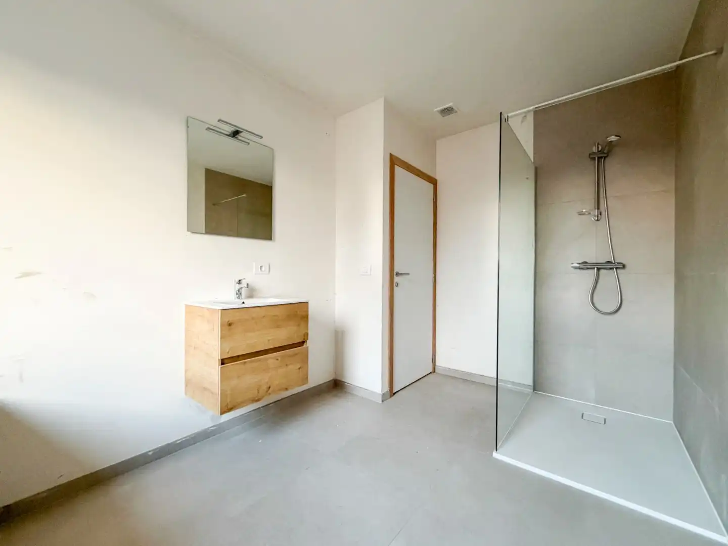 Rustig gelegen energiezuinige nieuwbouwwoning met 4 slpk, op ruim perceel, Torhout. foto 12