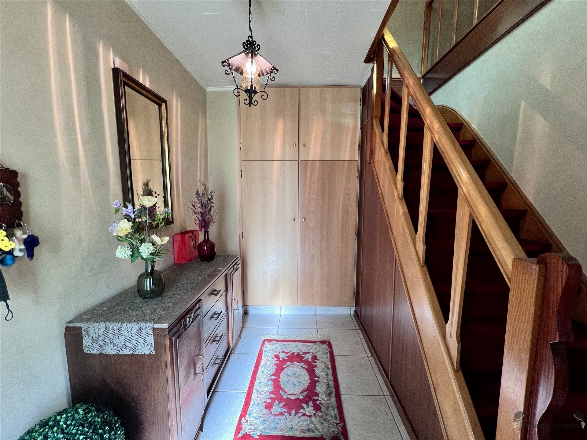 Te renoveren vrijstaande woning foto 3