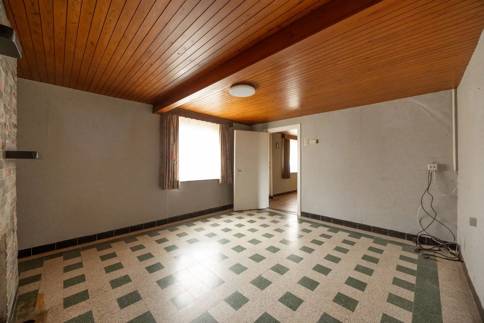 Te renoveren woning op leuke locatie kortbij Overpelt centrum foto 6