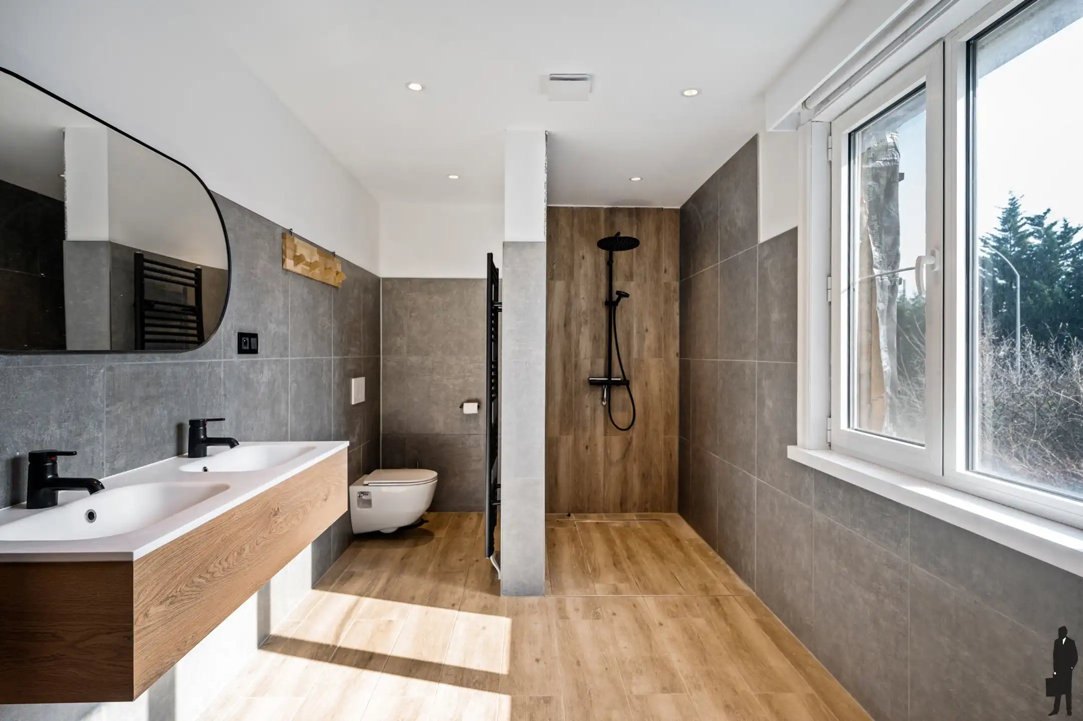 Af te werken burgerwoning met mogelijks 3 tot 4 slaapkamers foto 15