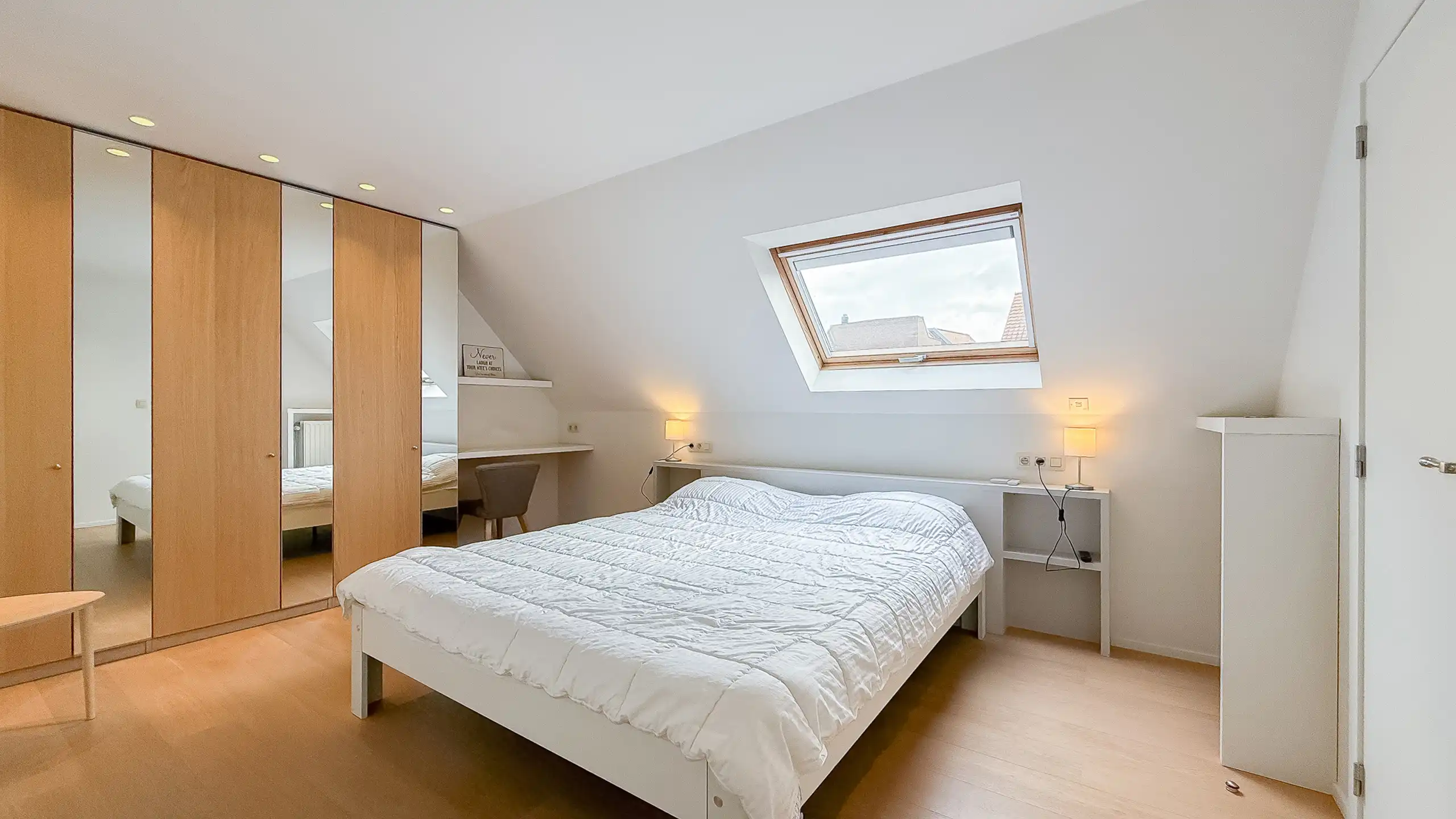 Duplex dakappartement met zonneterrassen nabij Rubensplein foto 12