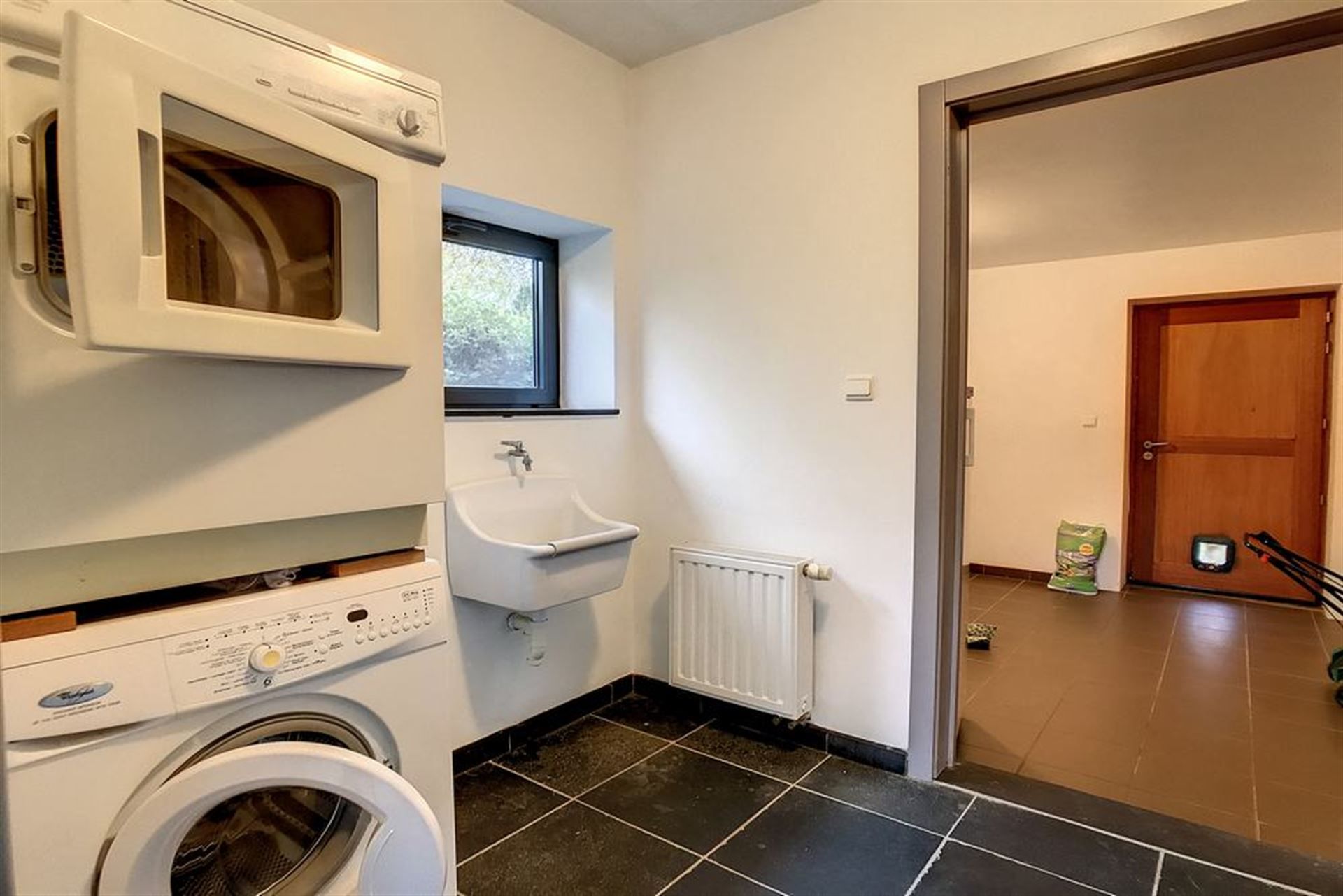 Mooie alleenstaande villa foto 13