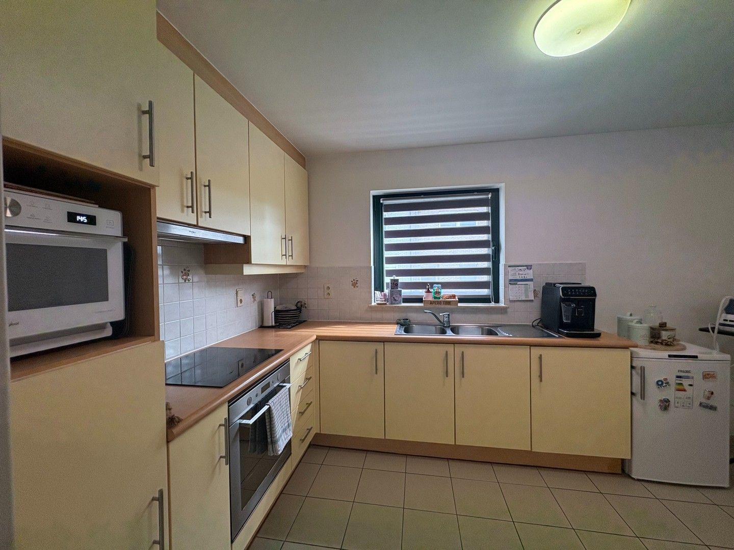 Gunstig gelegen hoek-appartement op wandelafstand van centrum Ninove foto 4