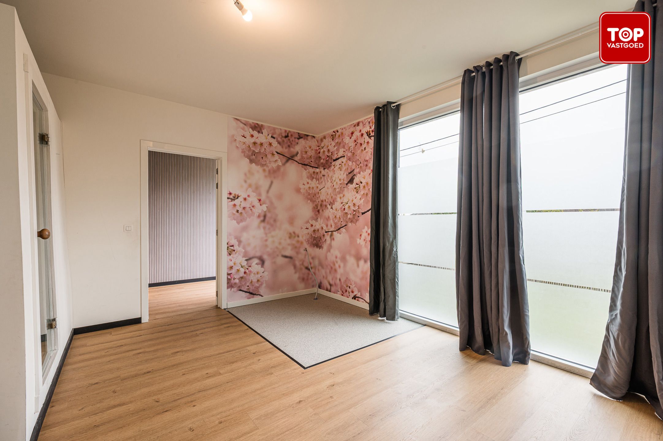 Prachtige energie neutrale half open woning in rustige wijk foto 4