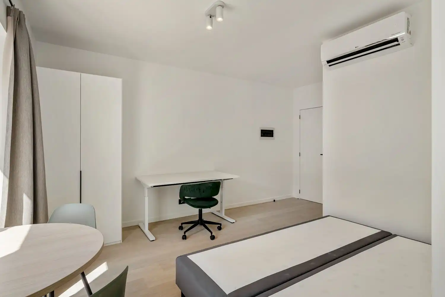 Bent u nog op zoek naar een mooie studio voor het academiejaar '26-'27? Nieuwe studio's, onmiddellijk beschikbaar voor eigen gebruik of verhuur! foto 6