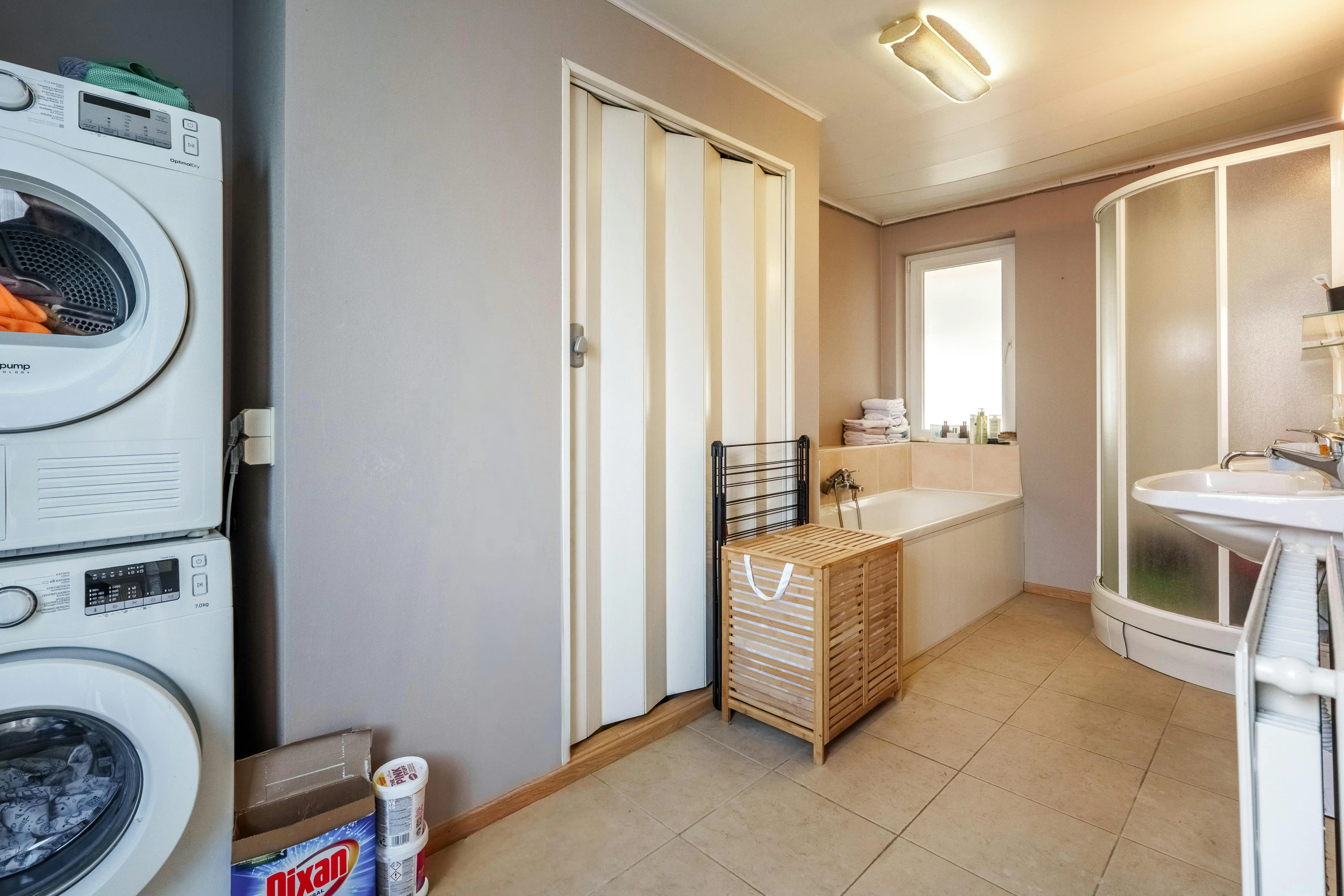 Zeer ruime woning te Roeselare  foto 22