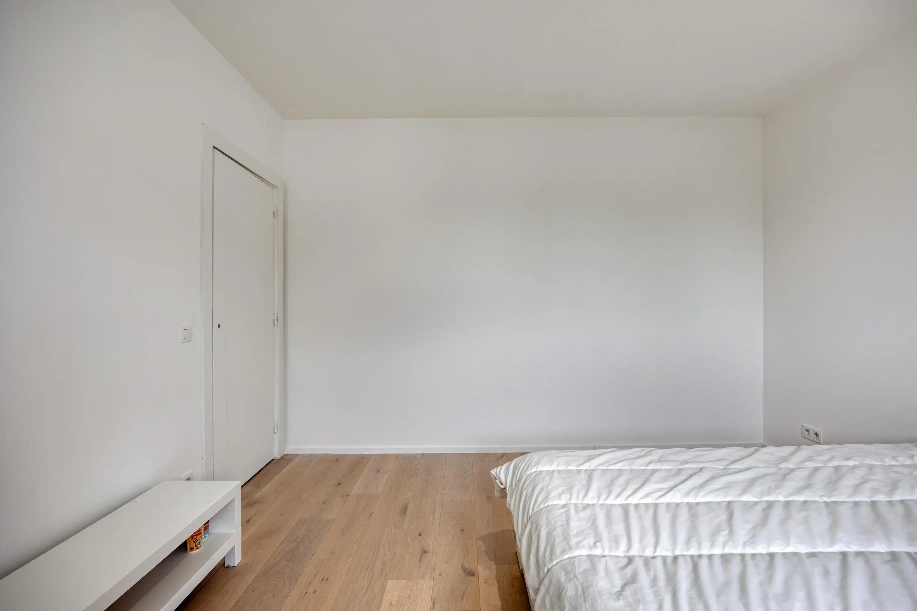 Gerenoveerd 3 slaapkamer appartement te koop in Zeebrugge foto 9