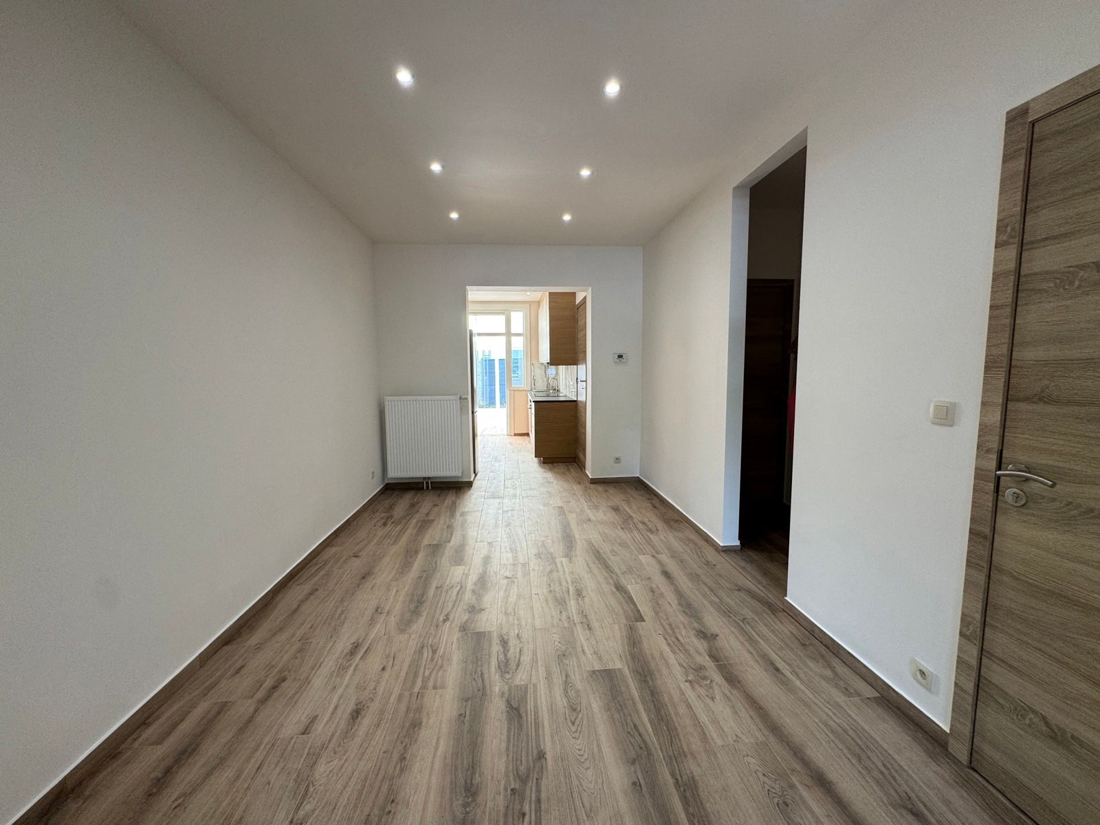 Rustig gelegen gelijkvloers-appartement met tuin foto 6