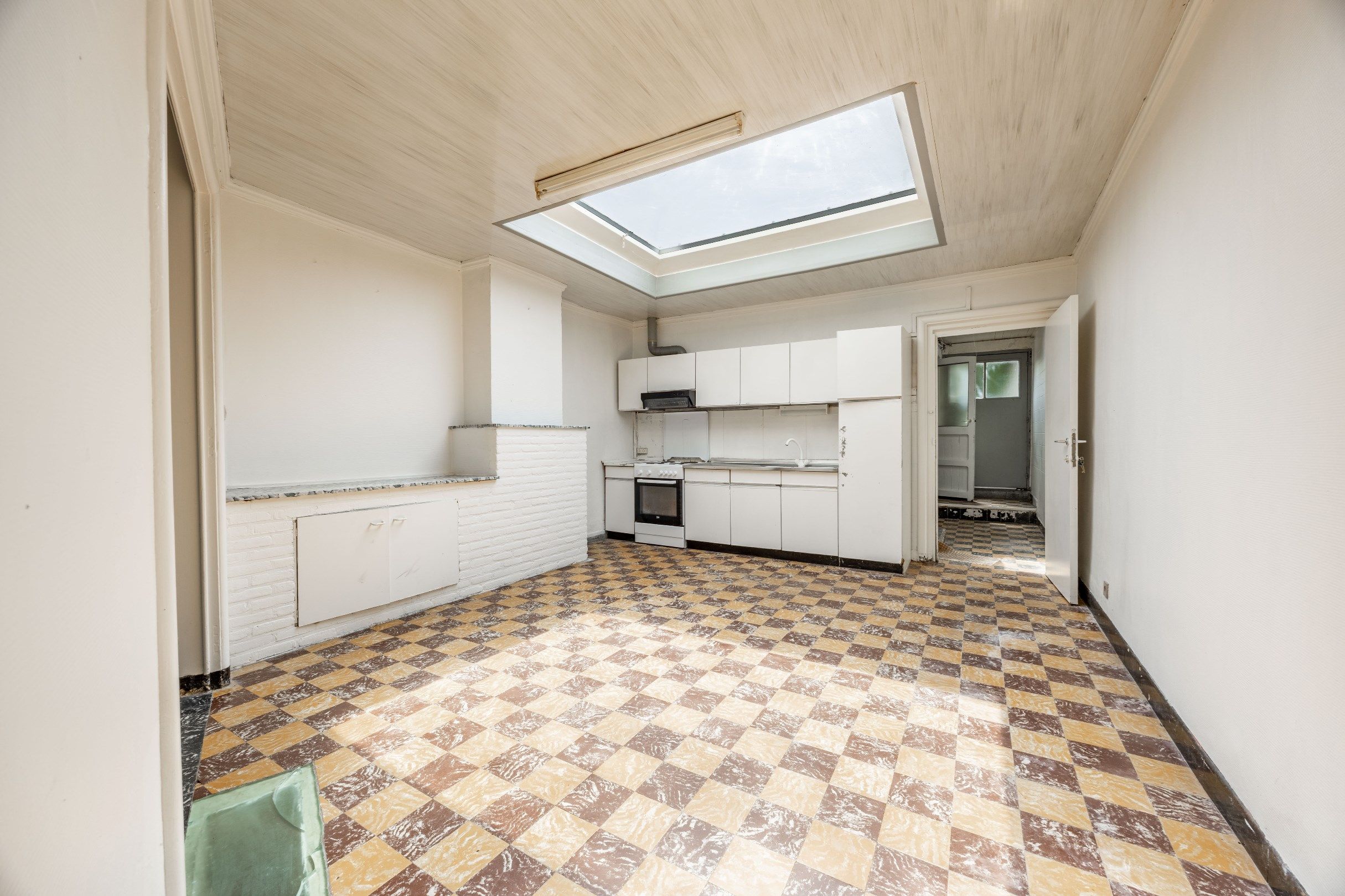 TE RENOVEREN WONING MET GARAGE foto 7