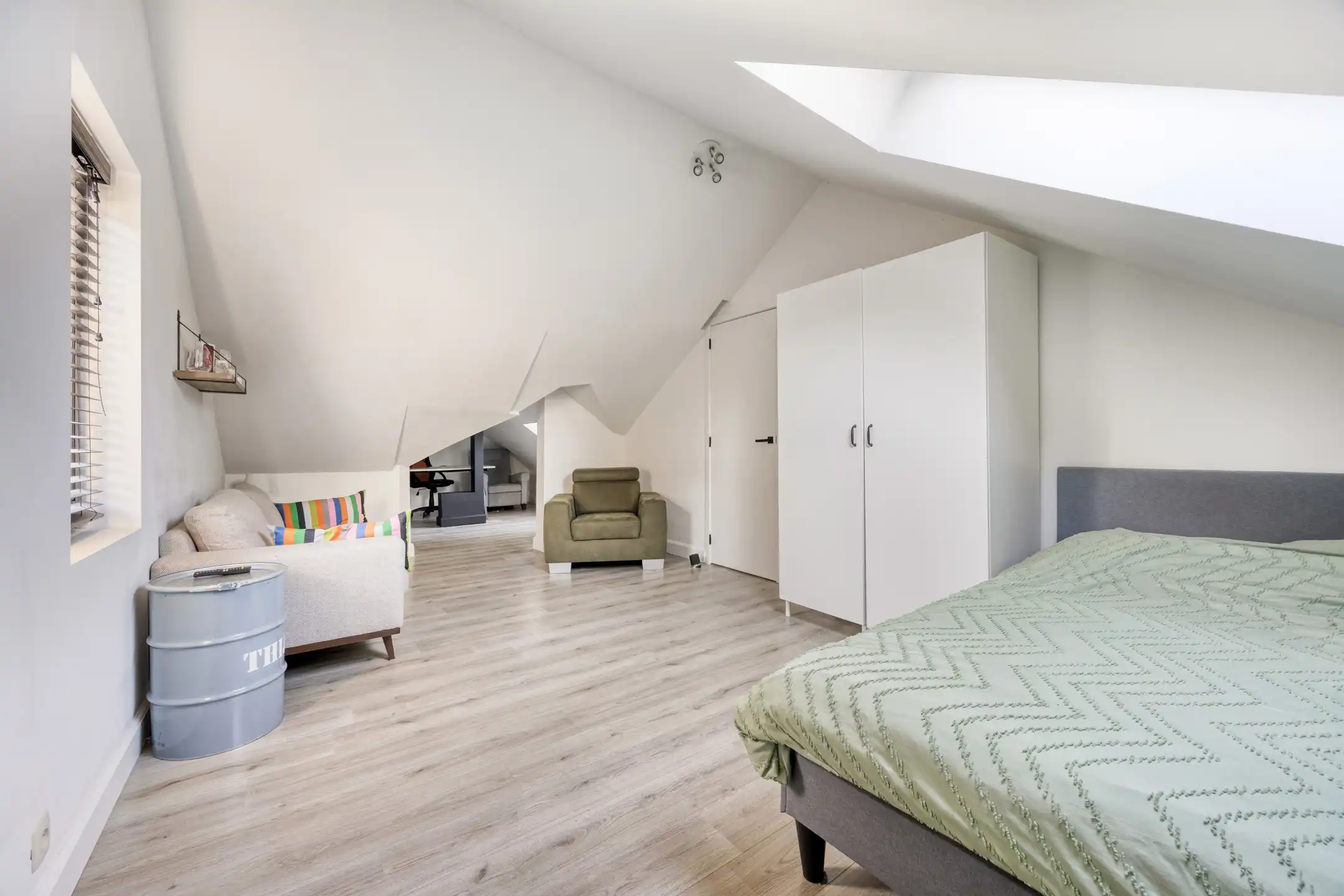 Ruime gezinswoning met 5 slaapkamers in Halle-Zoersel foto 13