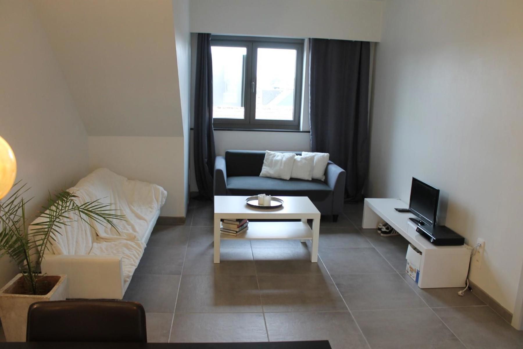 Instapklare studio op 3de verdieping in centrum Bornem foto 2