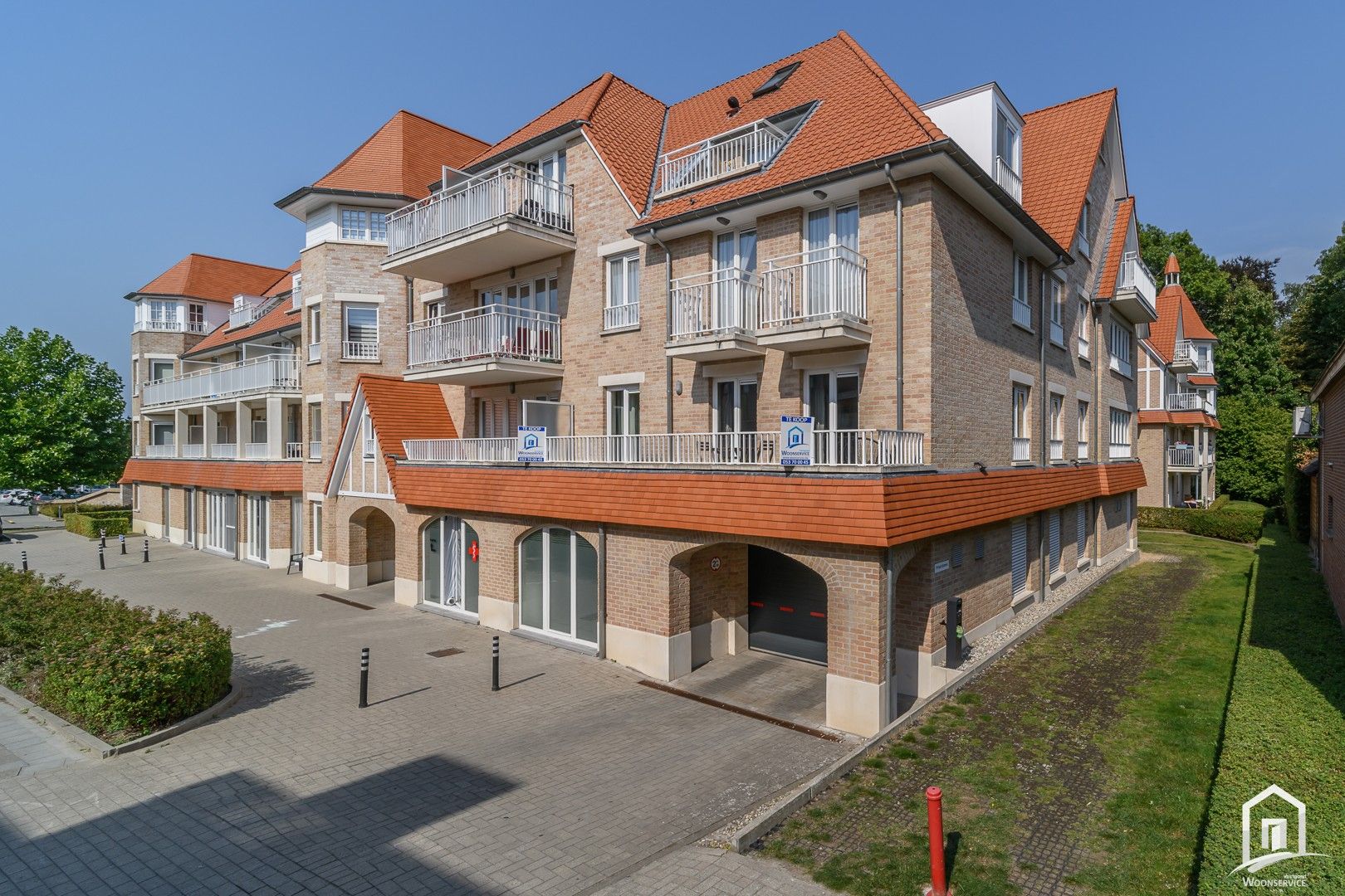 Zeer rustig gelegen, mooi ingericht appartement te Erembodegem foto 2