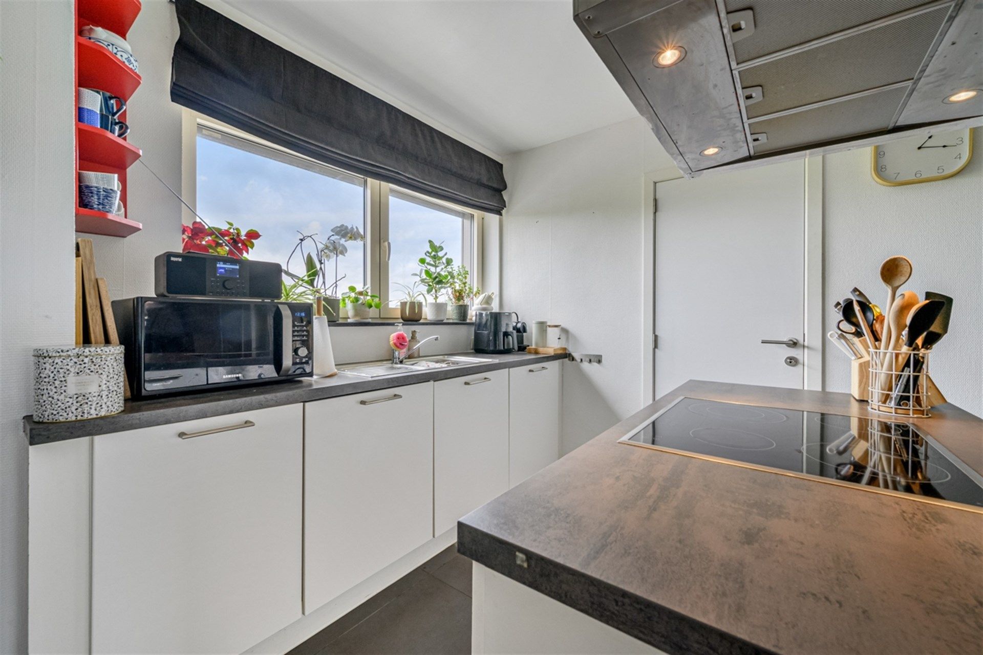 Stijlvol duplex-appartement met 3 slaapkamers in Denderleeuw – op wandelafstand van het station foto 6