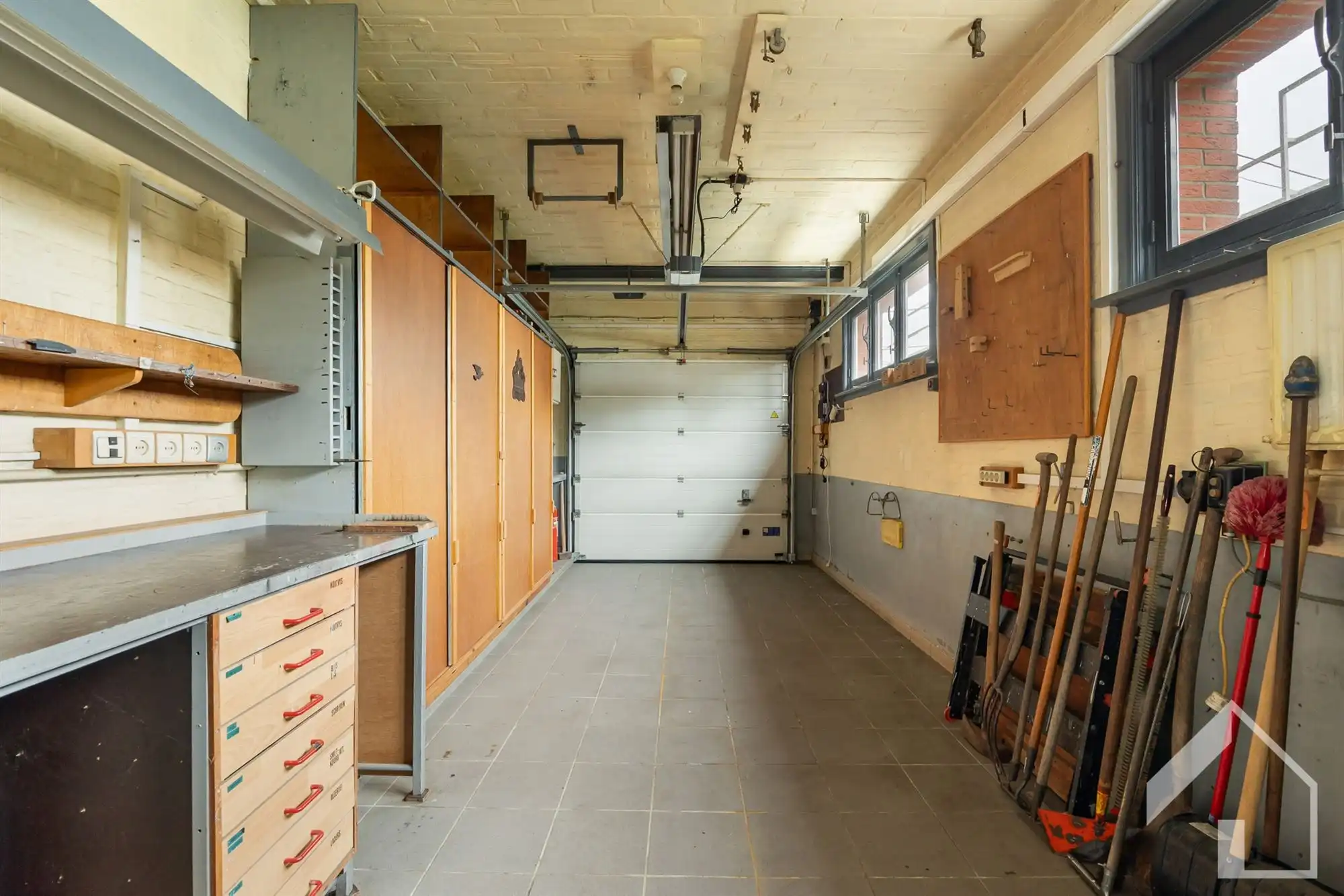 Open bebouwing met 4 slaapkamers! foto 10