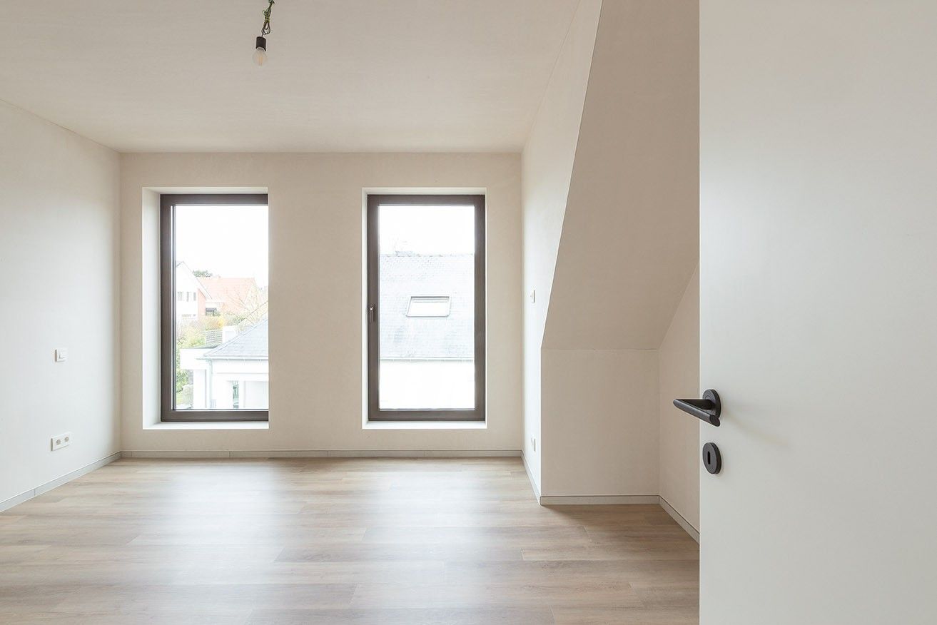 100% Instapklare en riante nieuwbouw villa. foto 15