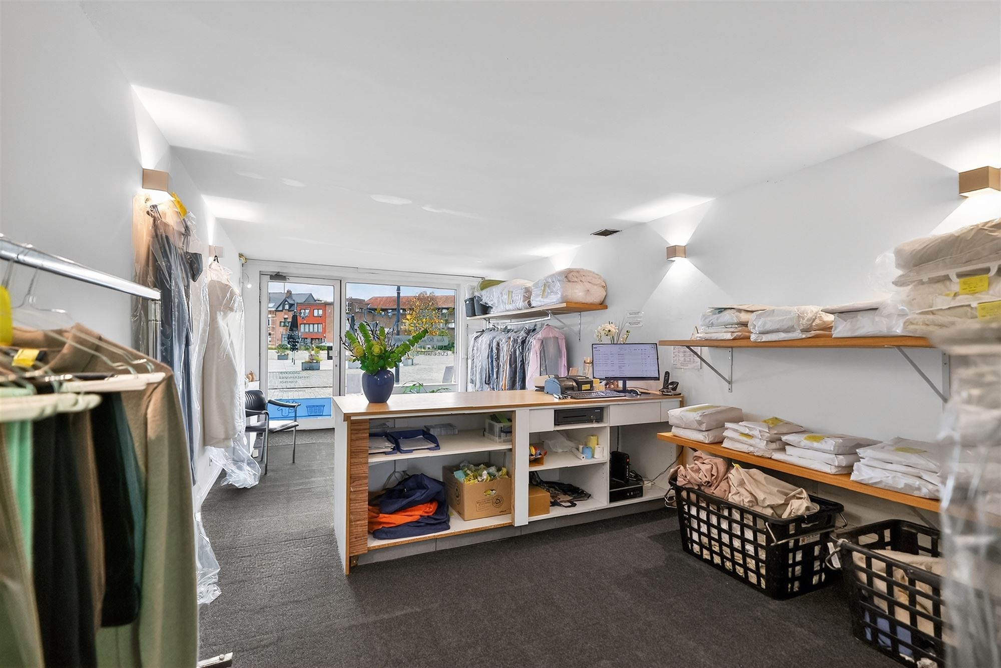 Commercieel pand te huur foto 6