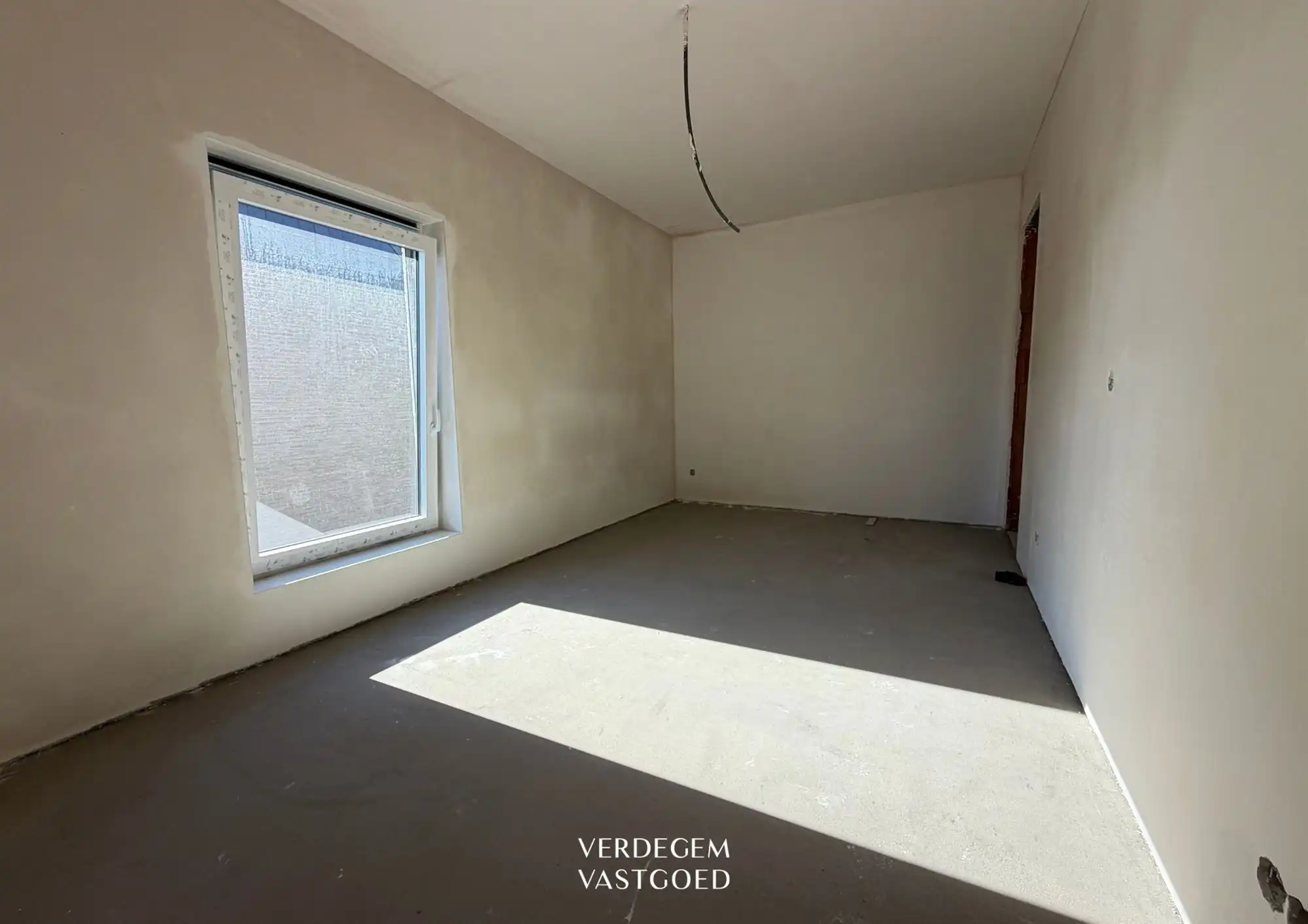 Knappe nieuwbouwwoning met 3 slaapkamers, inpandige garage op zonnig perceel van 371m² foto 5