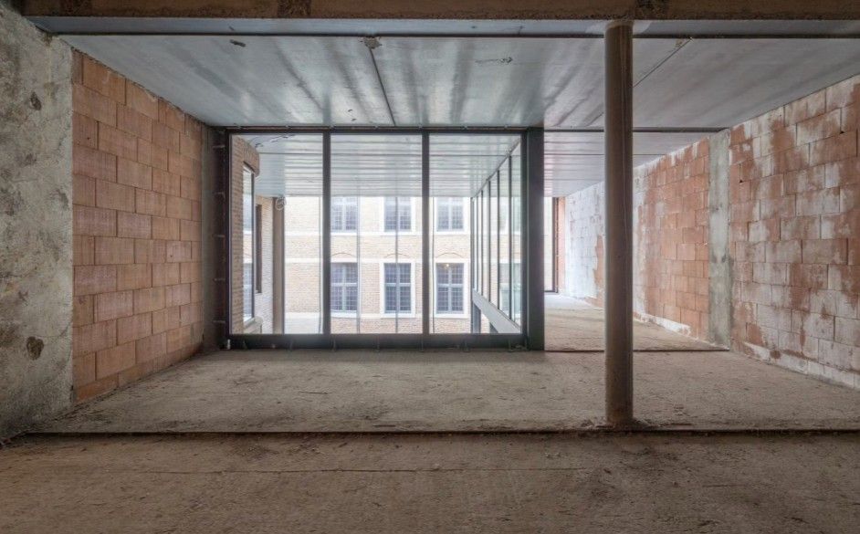 Handels-/kantoorruimte op een unieke locatie in hartje Kortrijk foto 6