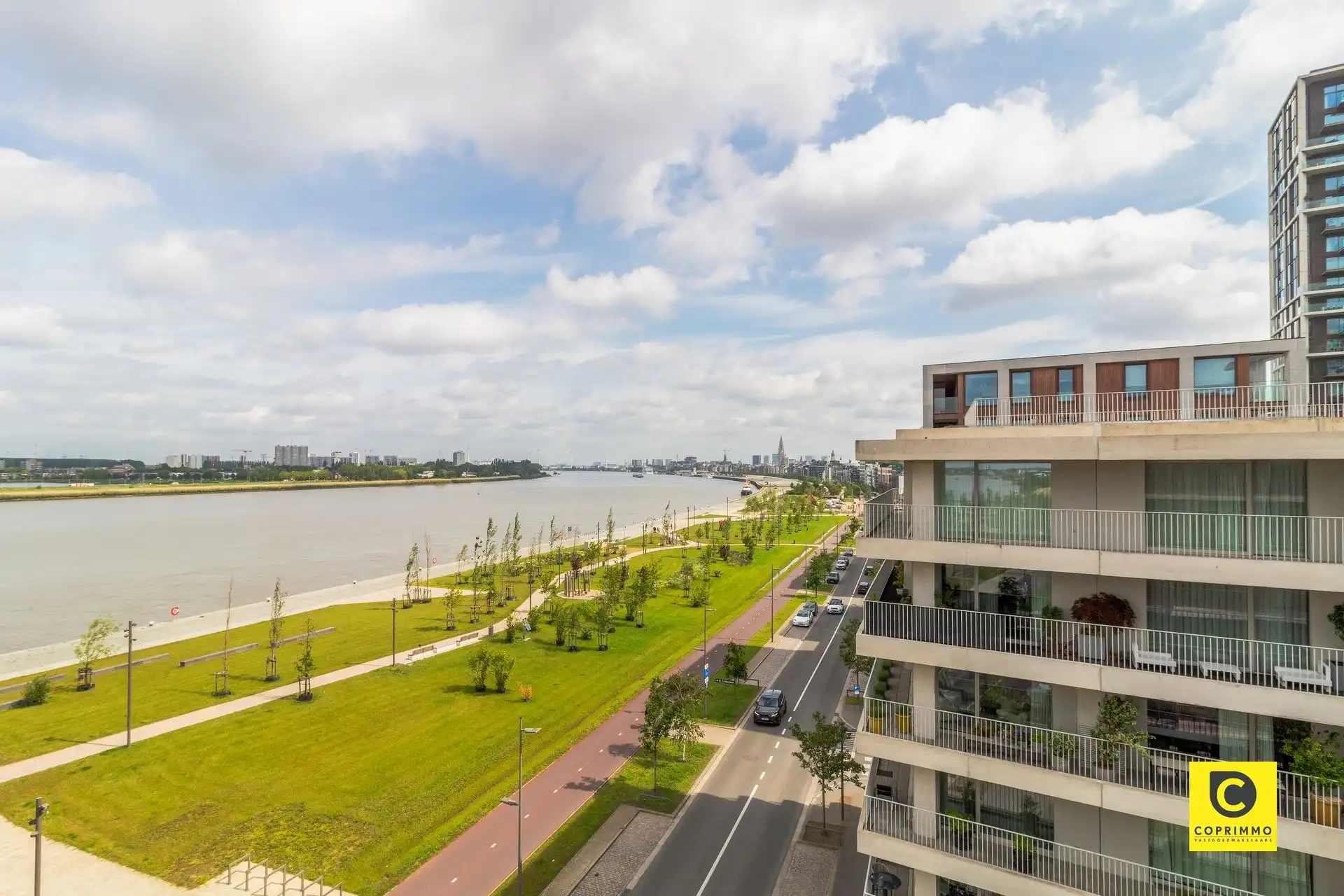Nieuwbouw 1 slpk app met riante terrassen & Scheldezicht te Nieuw Zuid! foto 8