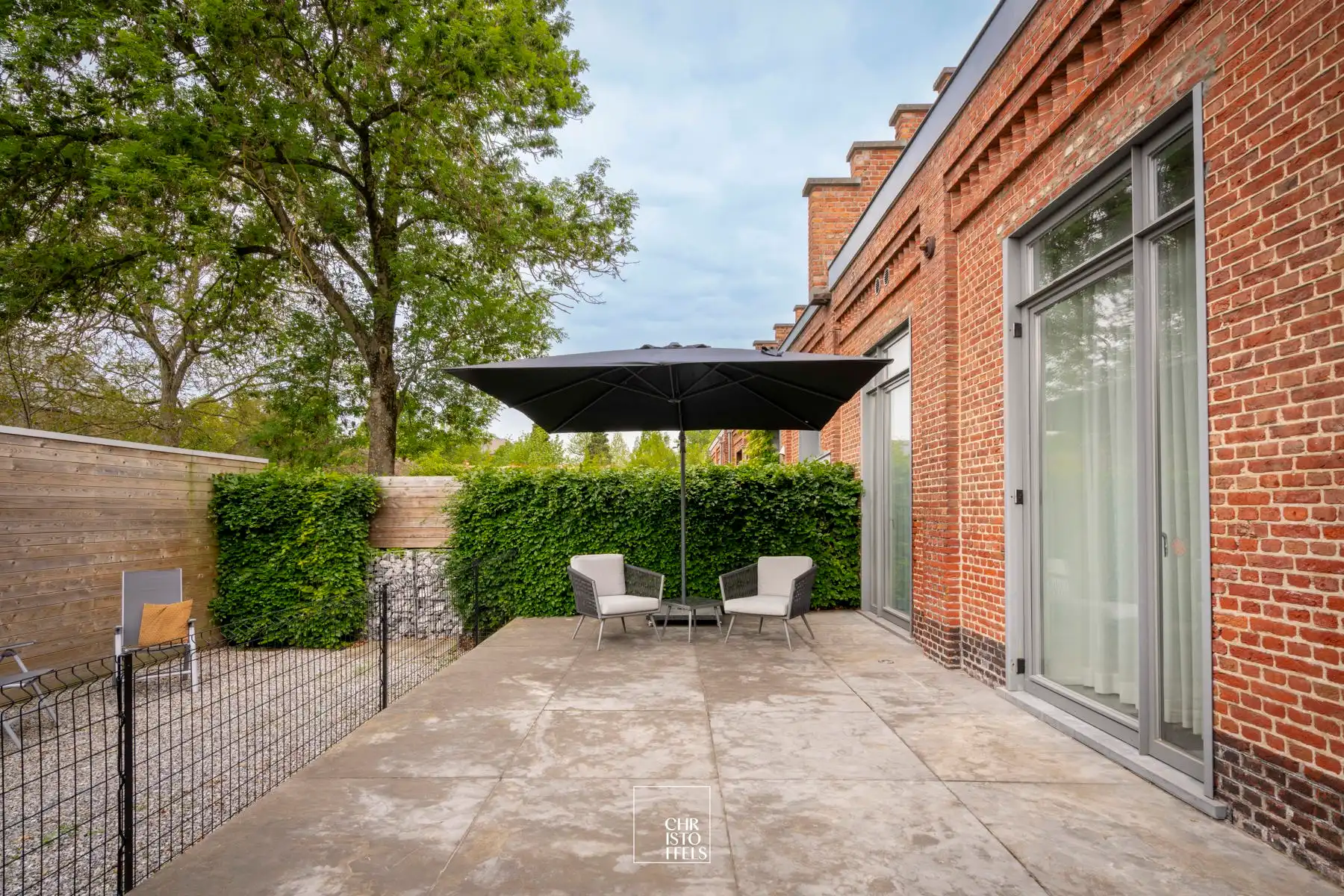 Luxe afgewerkte stadswoning (235m²) in domein Oud Rekem foto 19