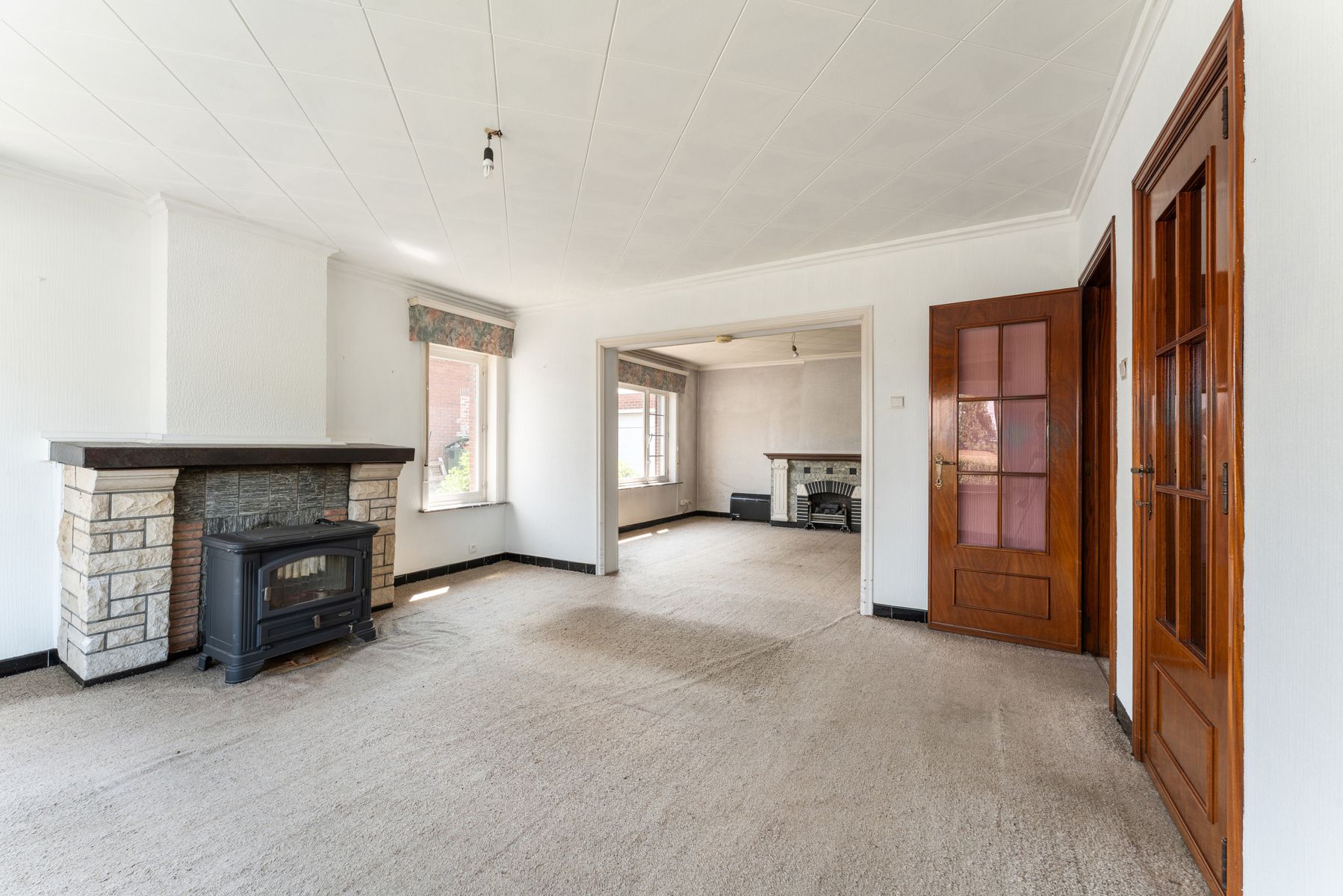 Statige woning met ruime loods foto 4