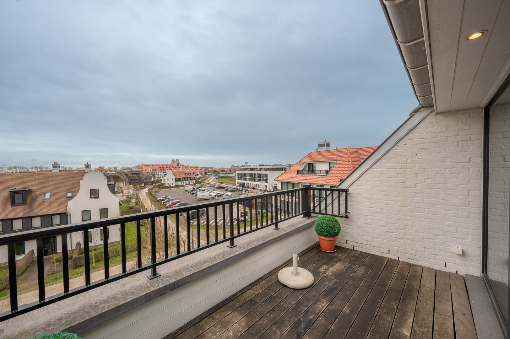 Gezellige tweeslaapkamer penthouse met zonnen terras in nieuwbouwresidentie foto 15