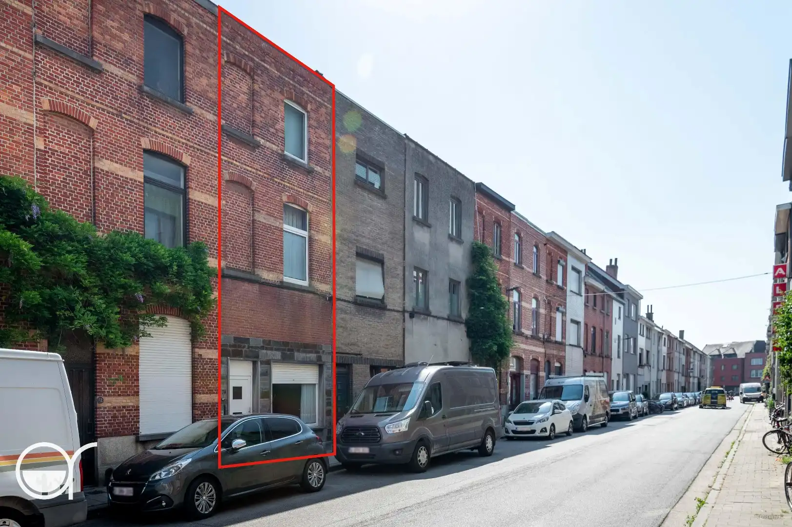 Hoofdfoto van de publicatie: Ruime rijwoning op uitstekende locatie in Gent