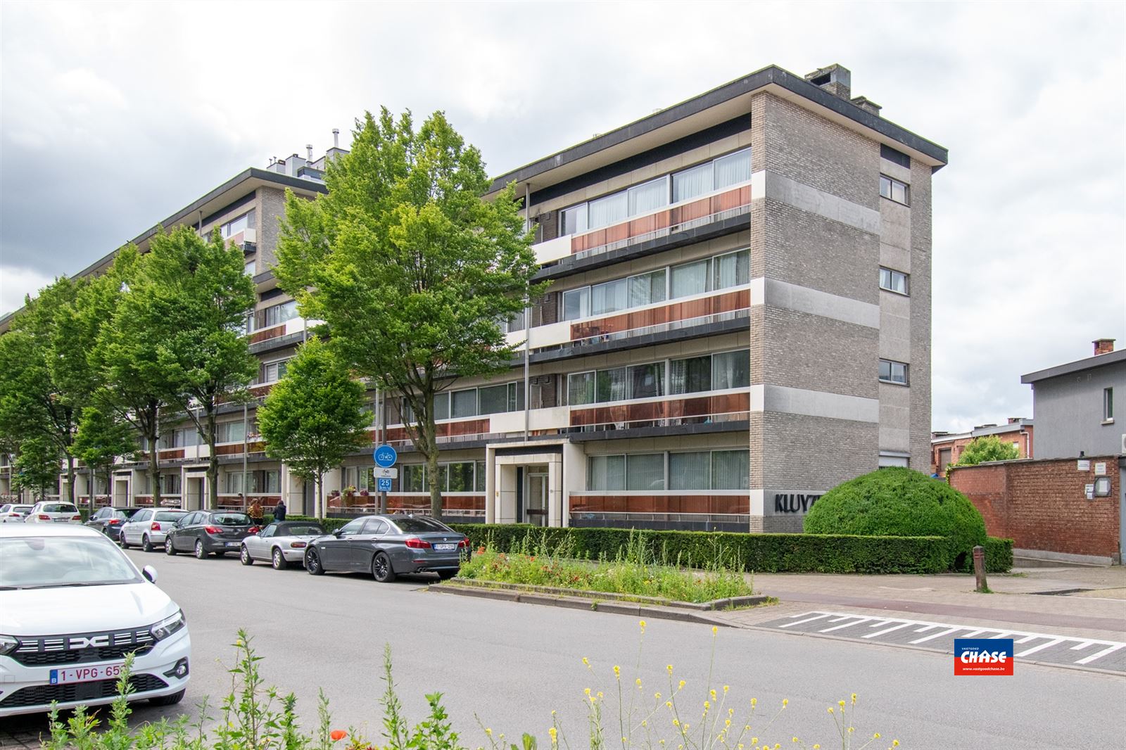 Gelijkvloersappartement met 3 slpks en terras foto {{pictureIndex}}