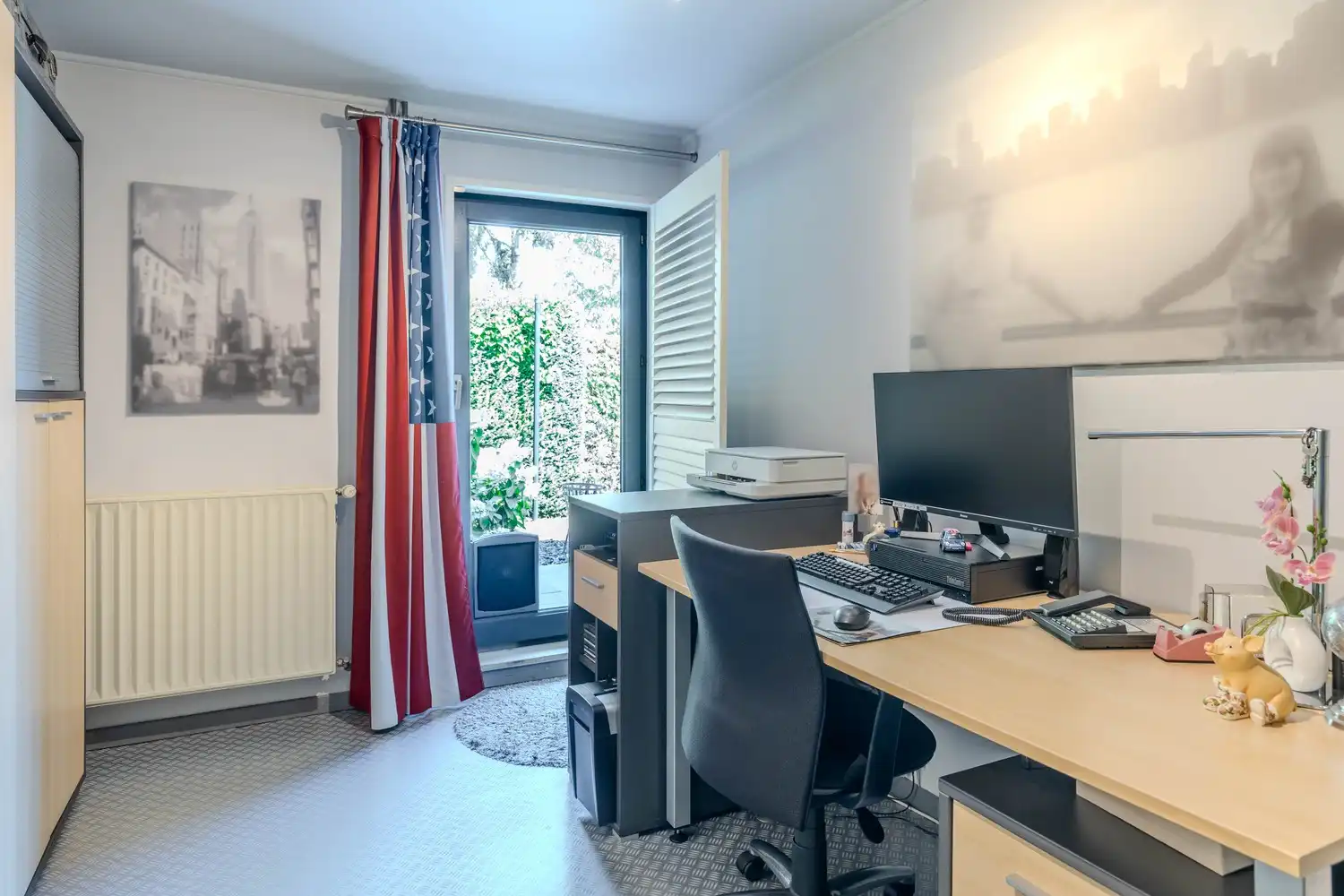Charmante woning met 3 slaapkamers, terras en inpandige garage in het gezellige Rekem foto 18